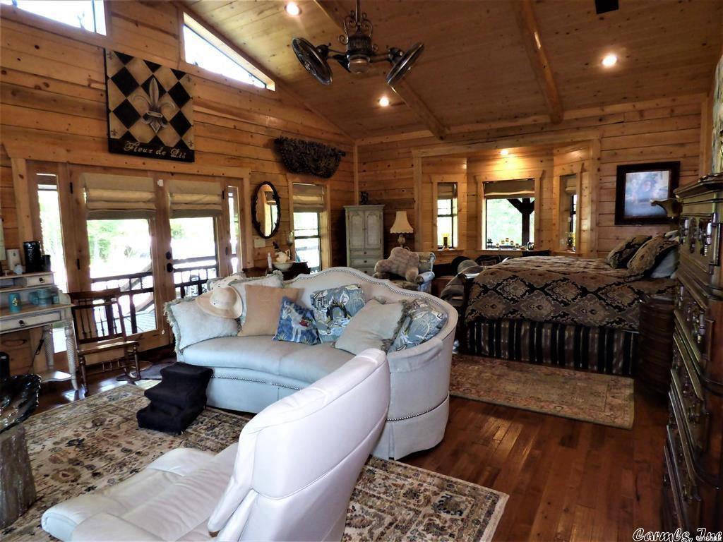 OAKWOOD SUBDIVISION - Residential