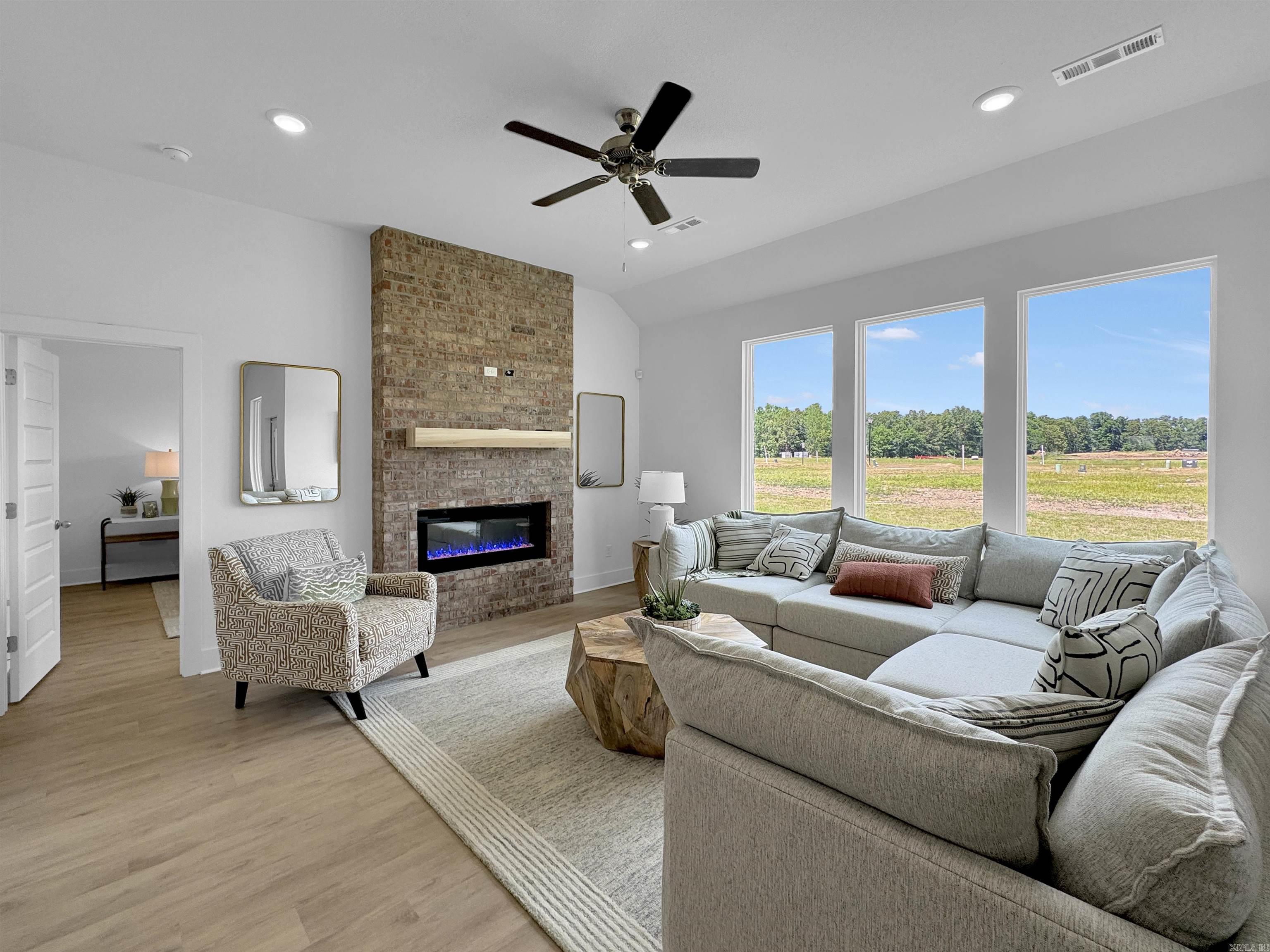 THE RESERVE AT COUNTRY CLUB PHAS - Residential