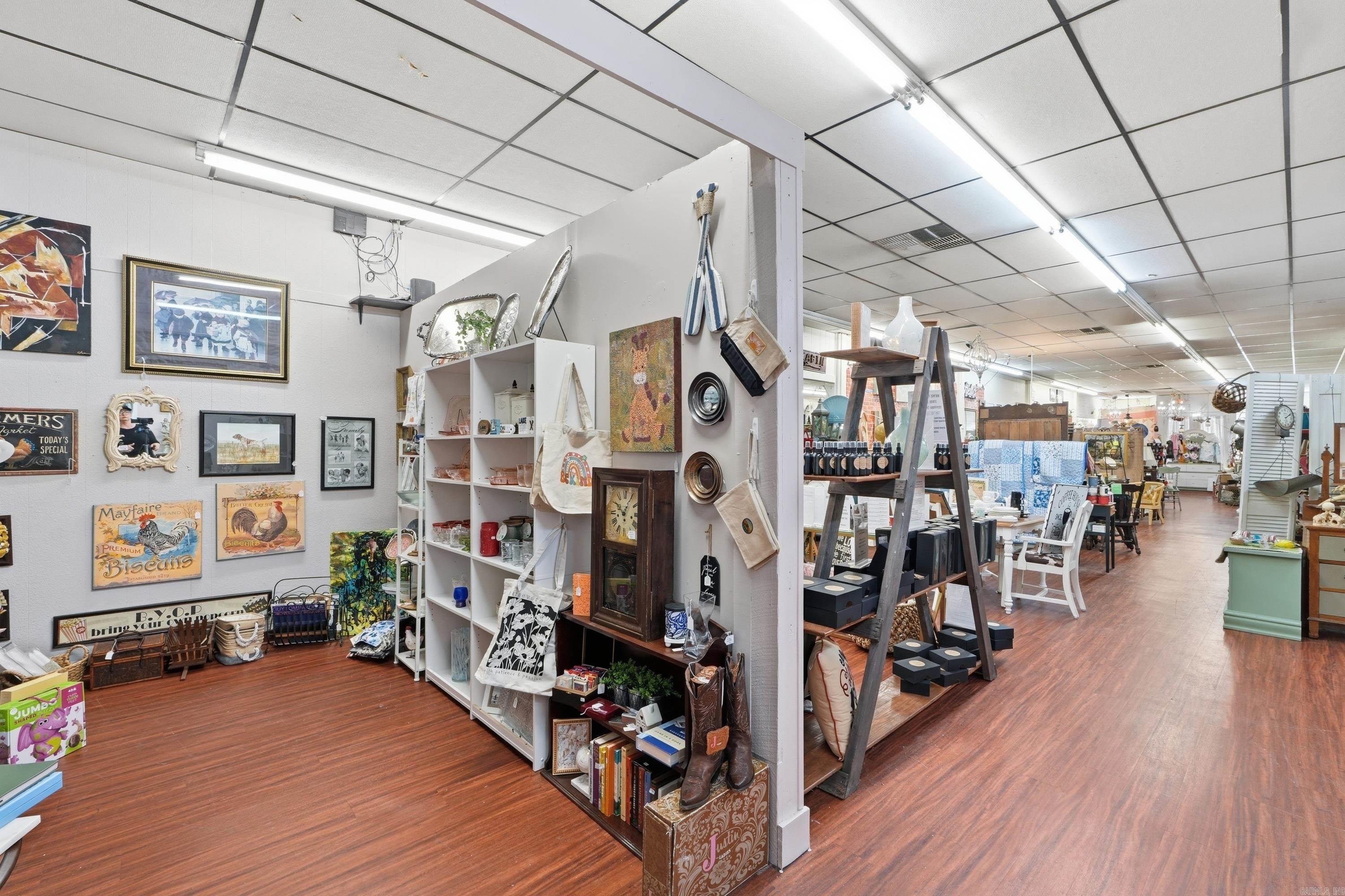 HS Original - Commercial Sale