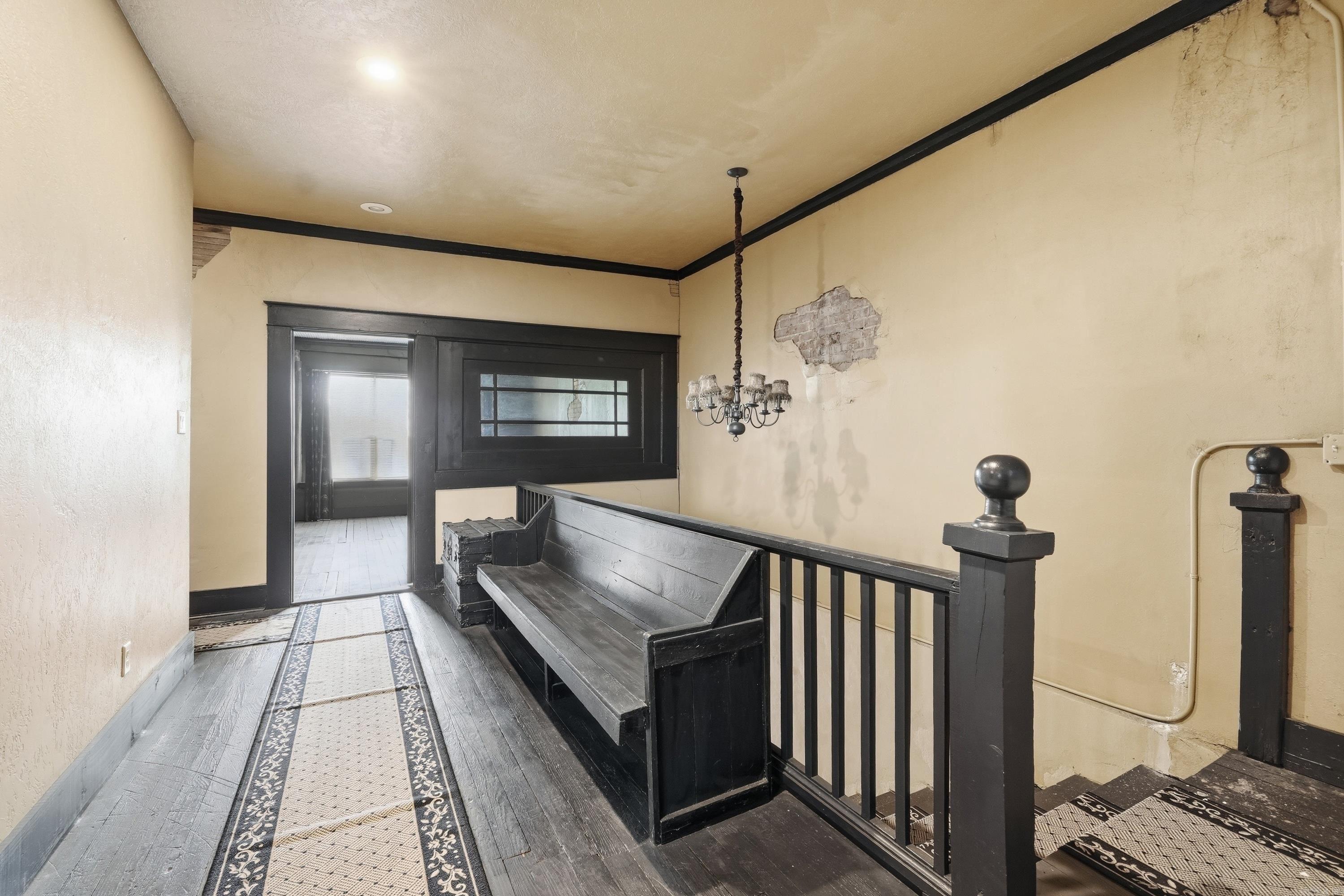 HS Original - Commercial Sale