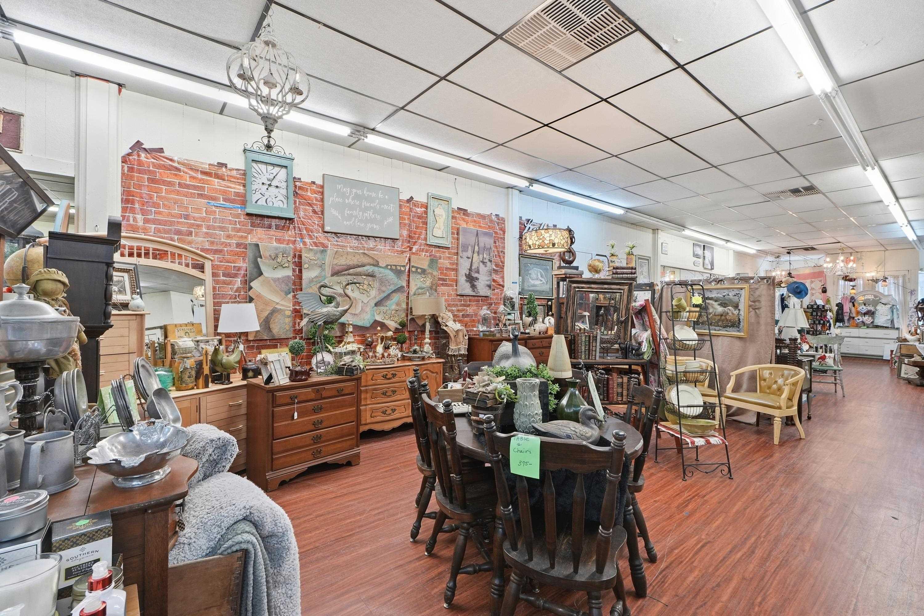 HS Original - Commercial Sale