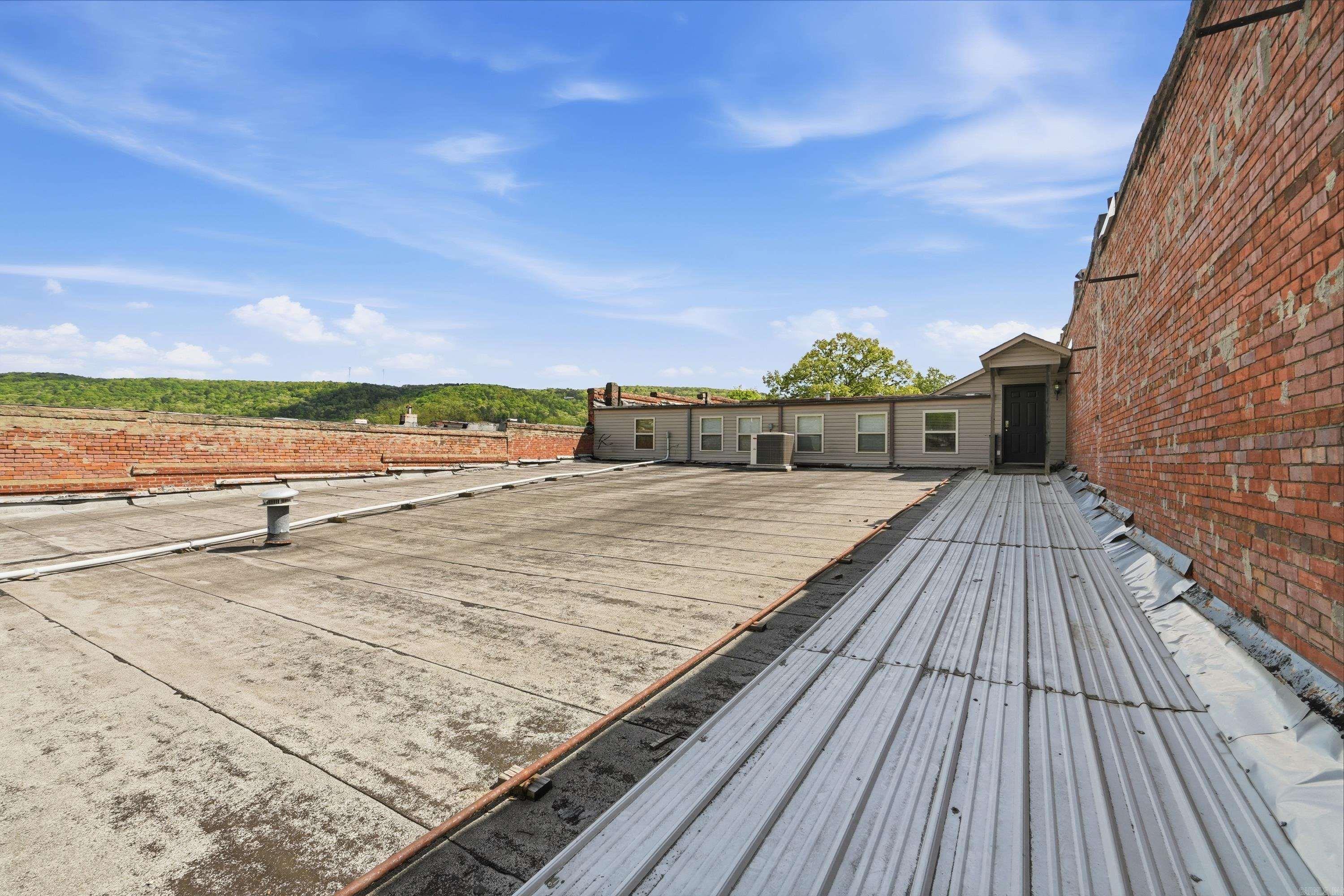 HS Original - Commercial Sale