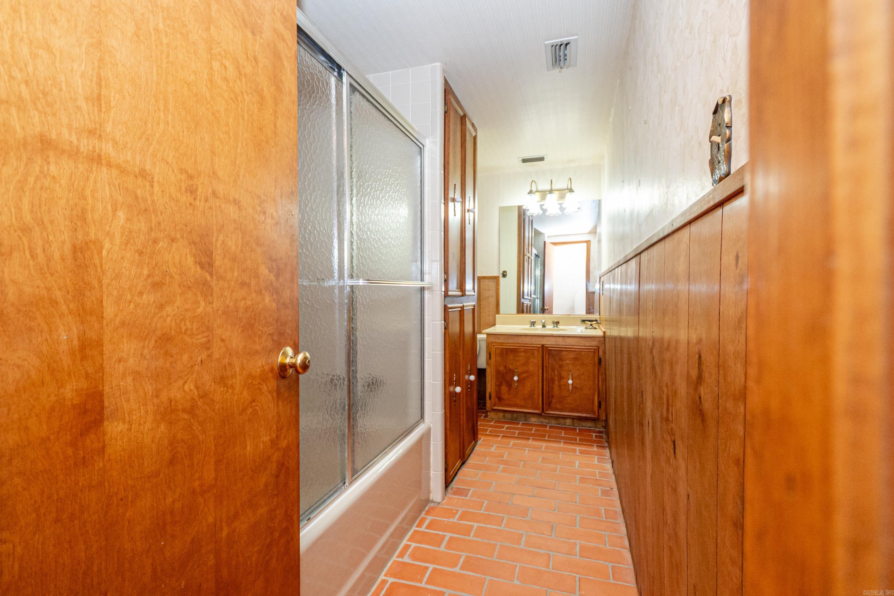 MILL CREEK - Residential