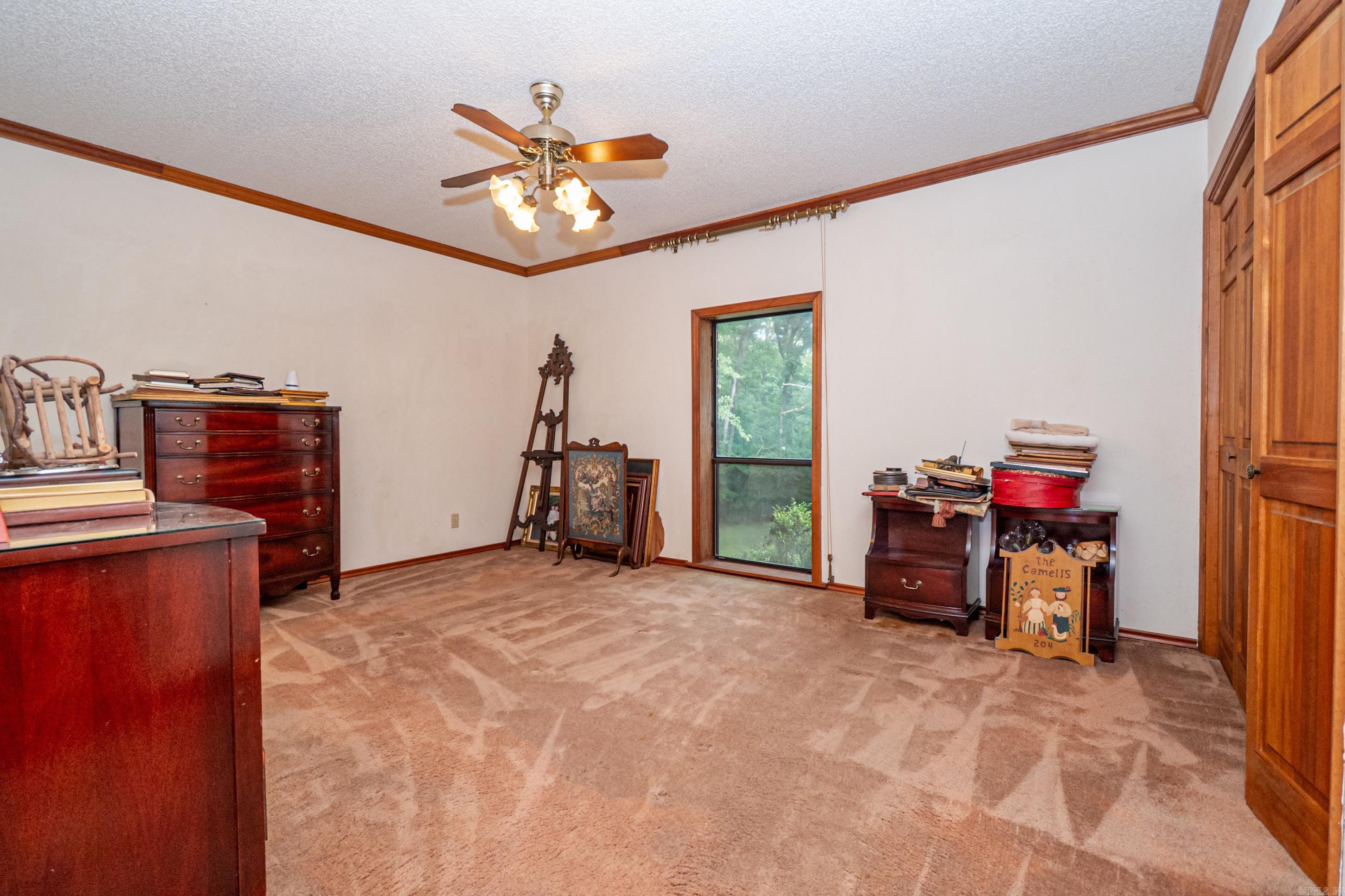 MILL CREEK - Residential