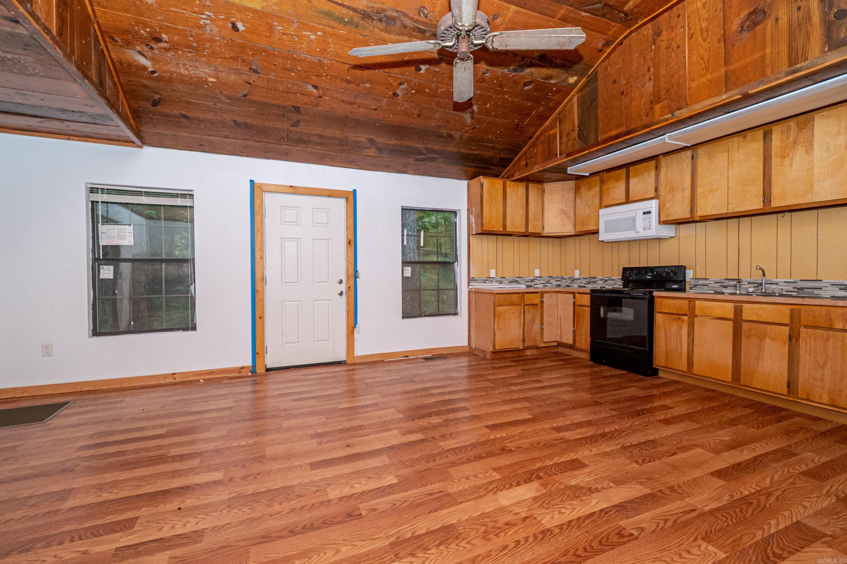 MILL CREEK - Residential