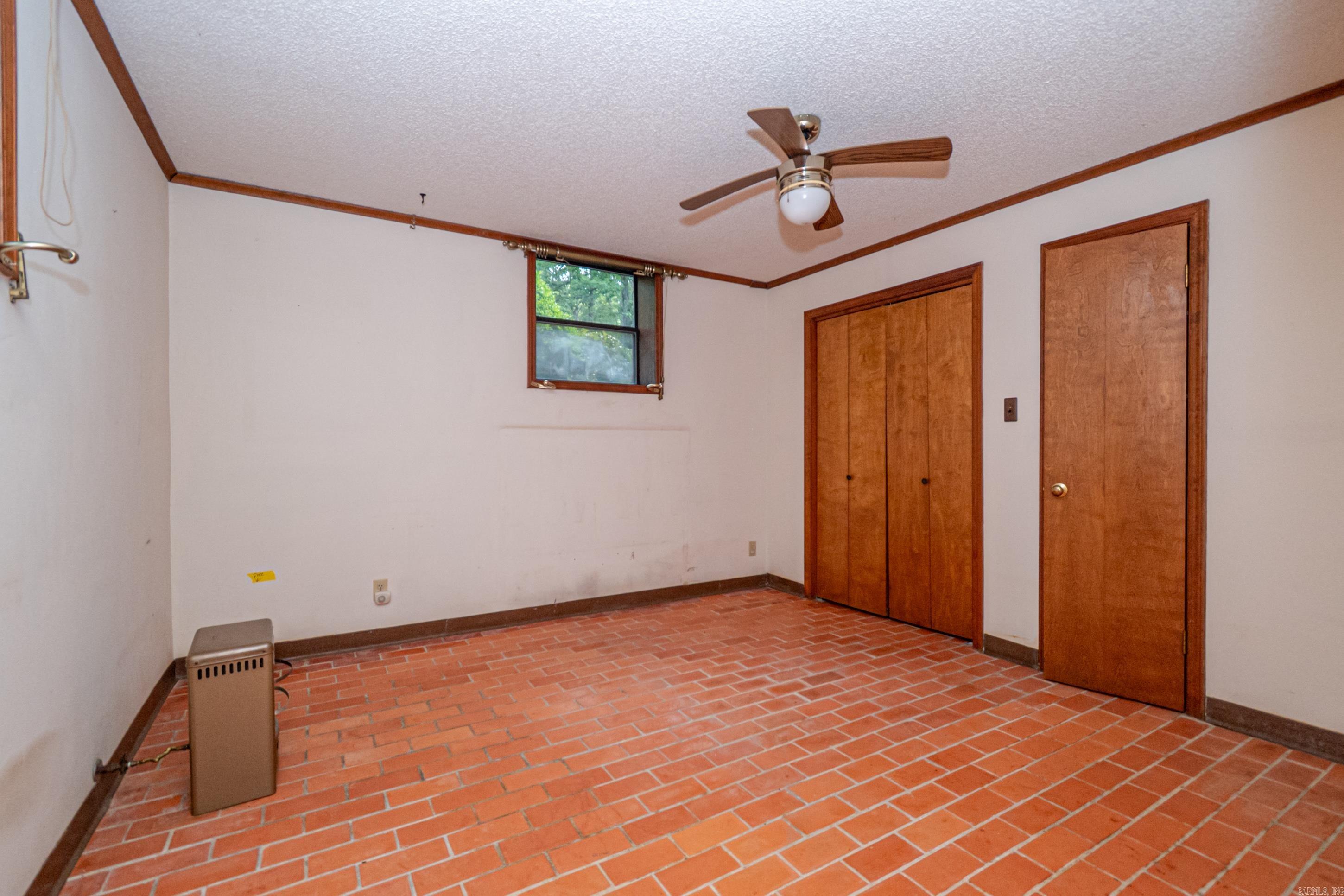 MILL CREEK - Residential