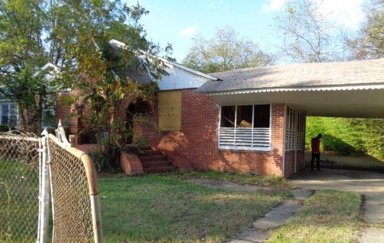 Brick one level home located on a level fenced lot. House to be sold "AS IS". Agents please read confidential remarks before showing.