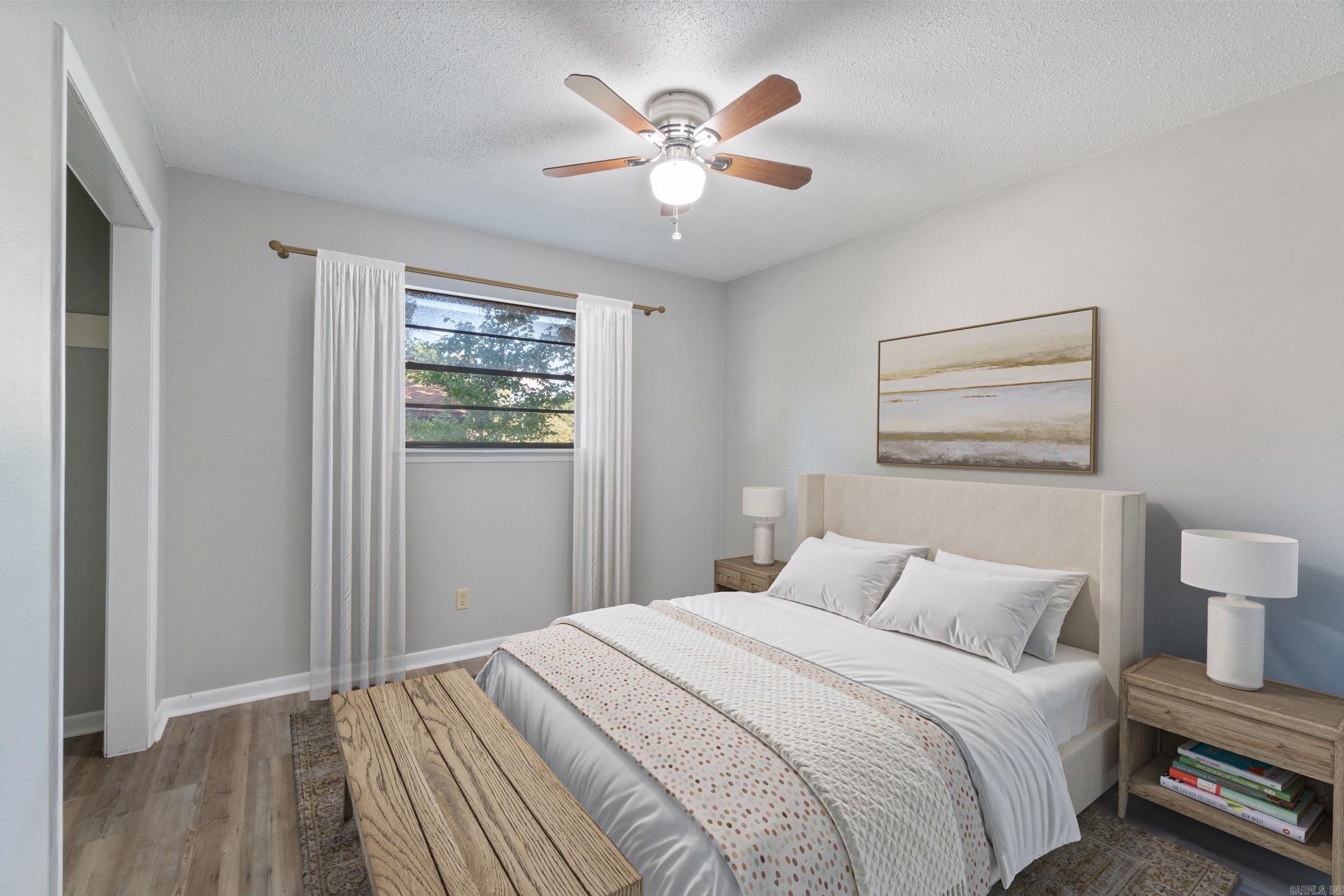 ROYAL MANOR - Residential