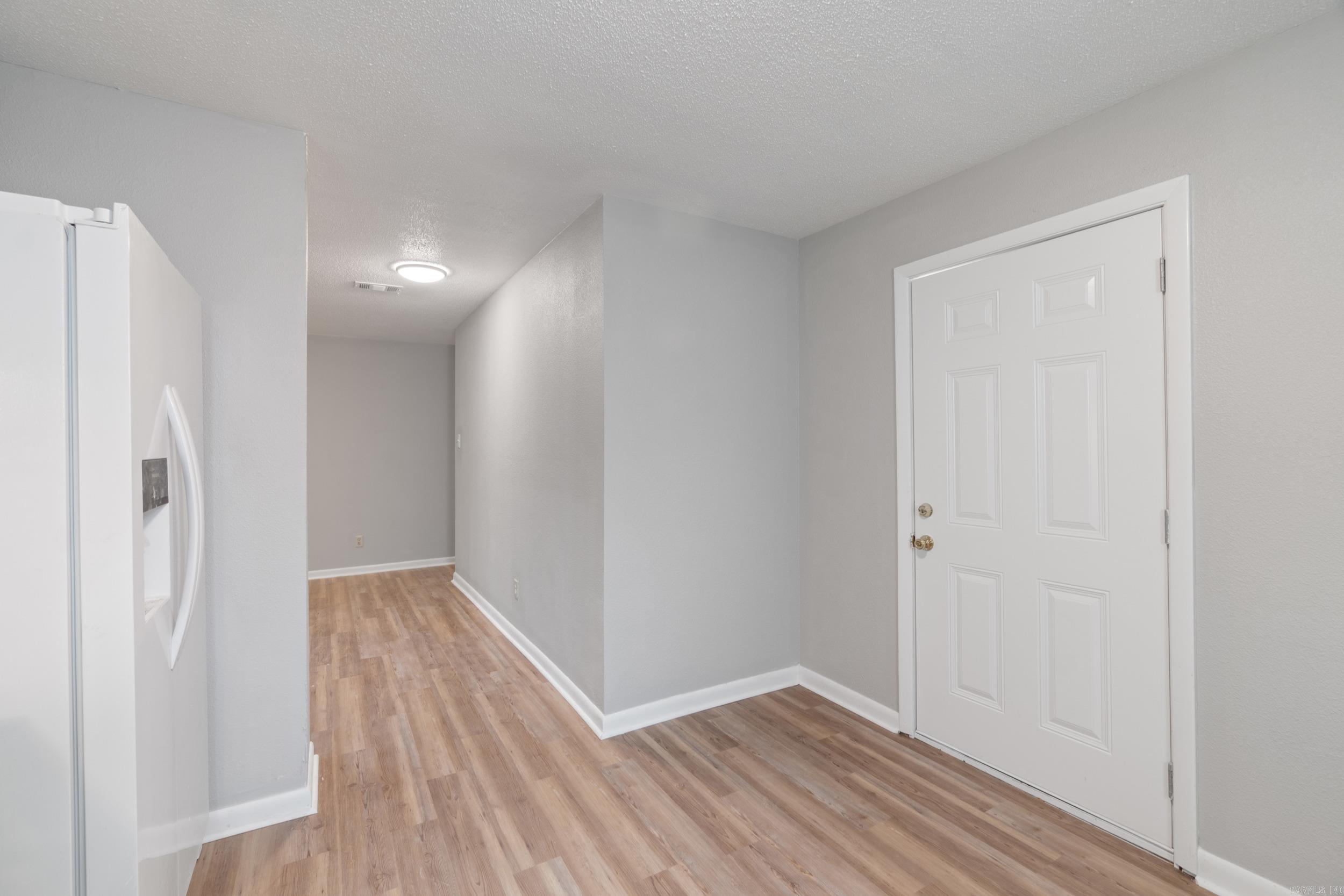 ROYAL MANOR - Residential