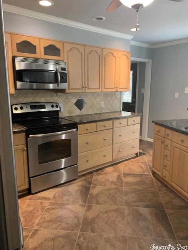 SILVER OAKS - Residential