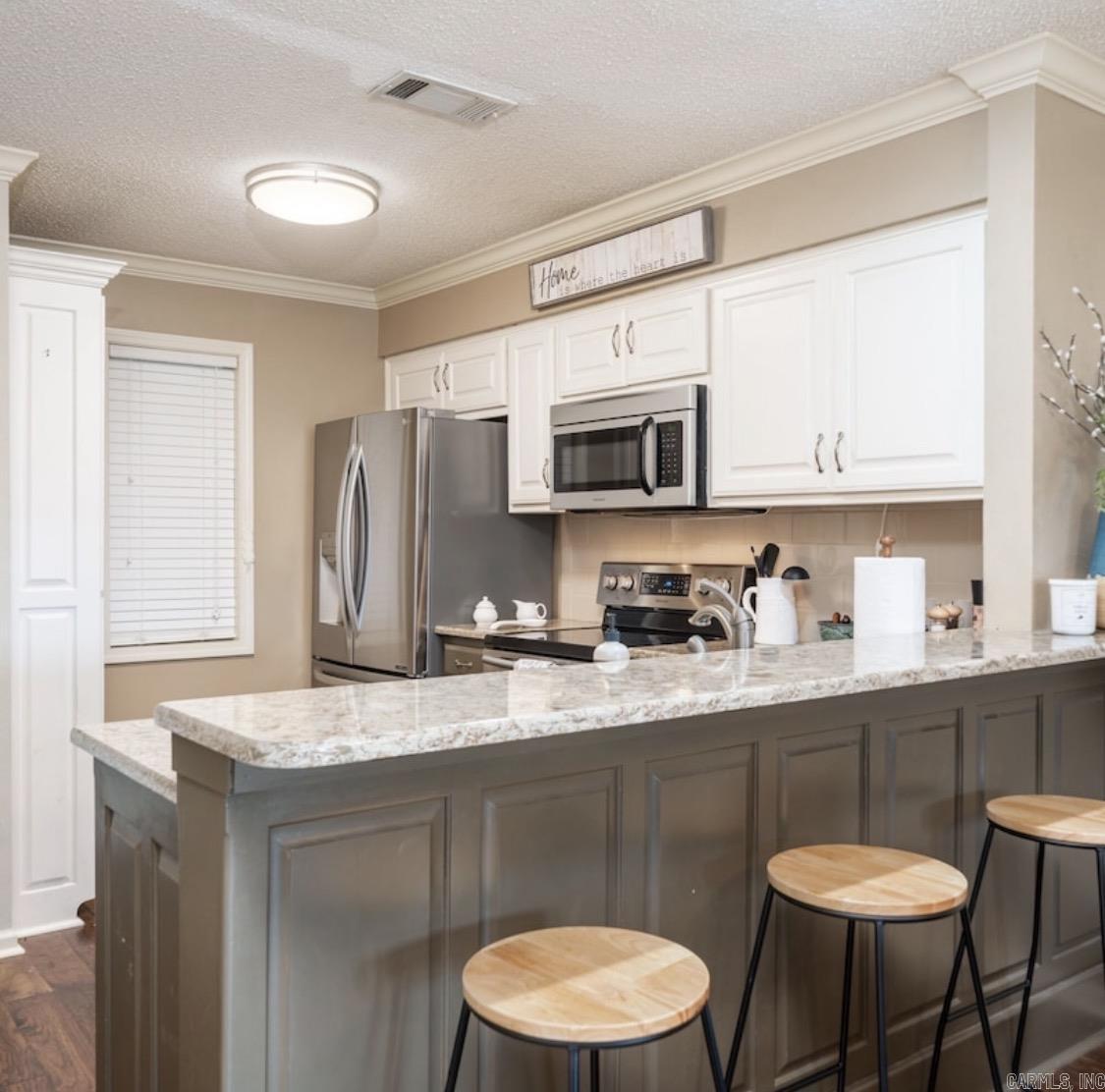 DIAMONDHEAD MANOR - Residential