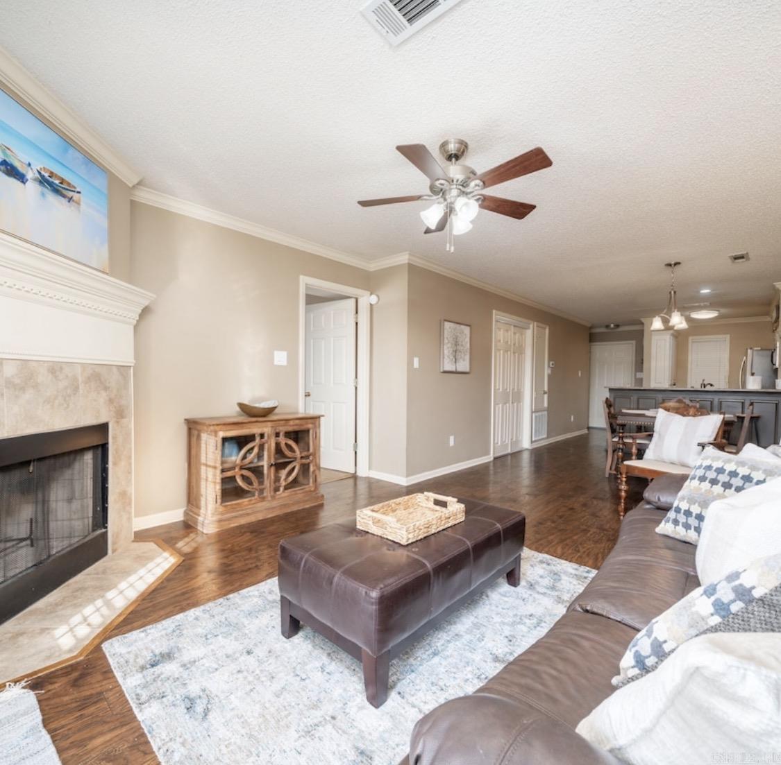 DIAMONDHEAD MANOR - Residential