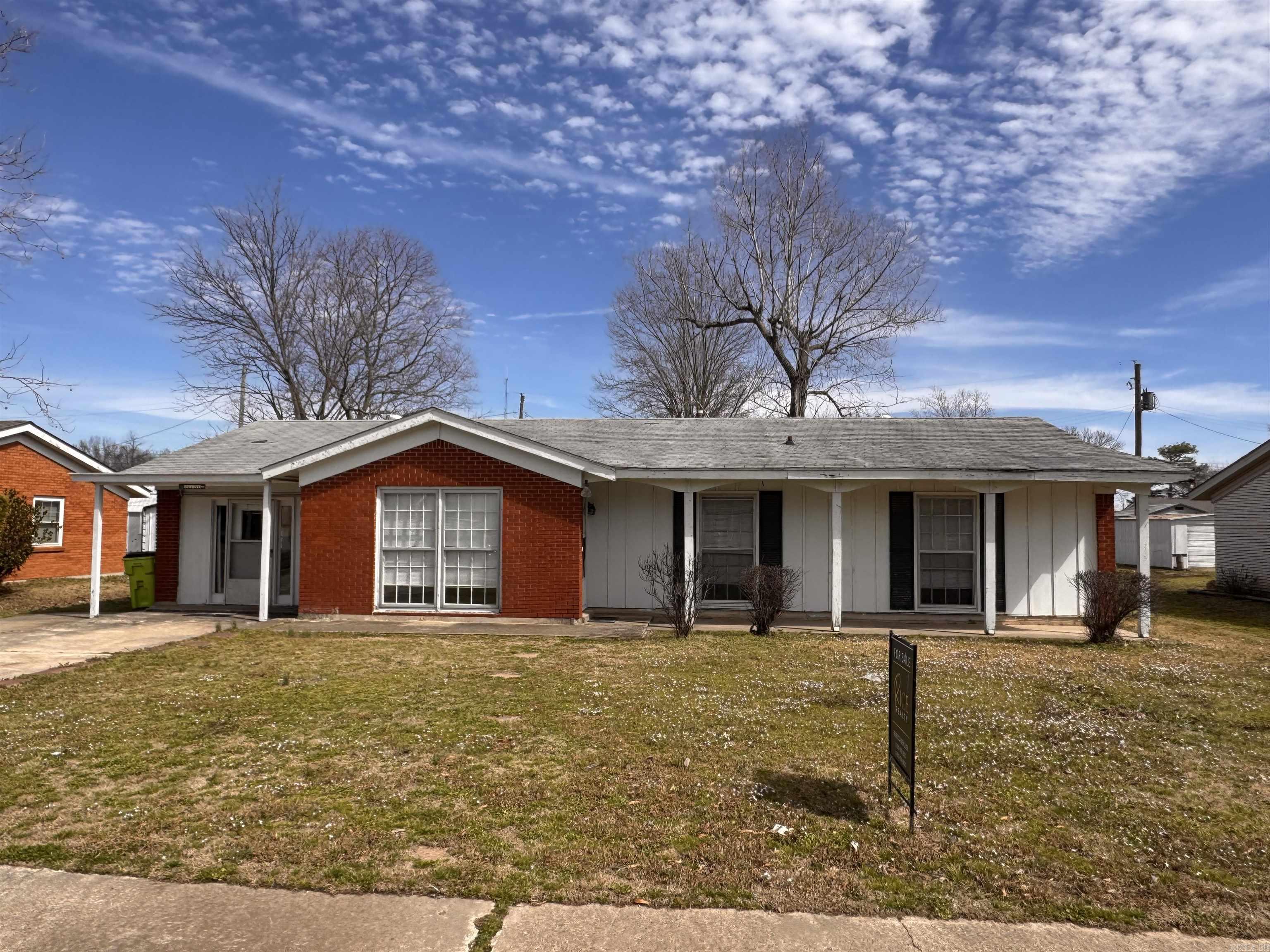 The house is priced to sell. There are 3 bedrooms, and 2 bathroom, along with an extra “bonus room” for more space. There is a good floor plan, and the kitchen is a quaint space with the laundry closet located at its end. This house in located in the center of the Southern end of the City of Stuttgart which is close to most shopping and dining options. The home is walking distance from the Middle School, High School, and Jr High School. You can tour this home by calling the listing agent Rebecca Seyller with Rice Realty (870)674-8621. Call today!