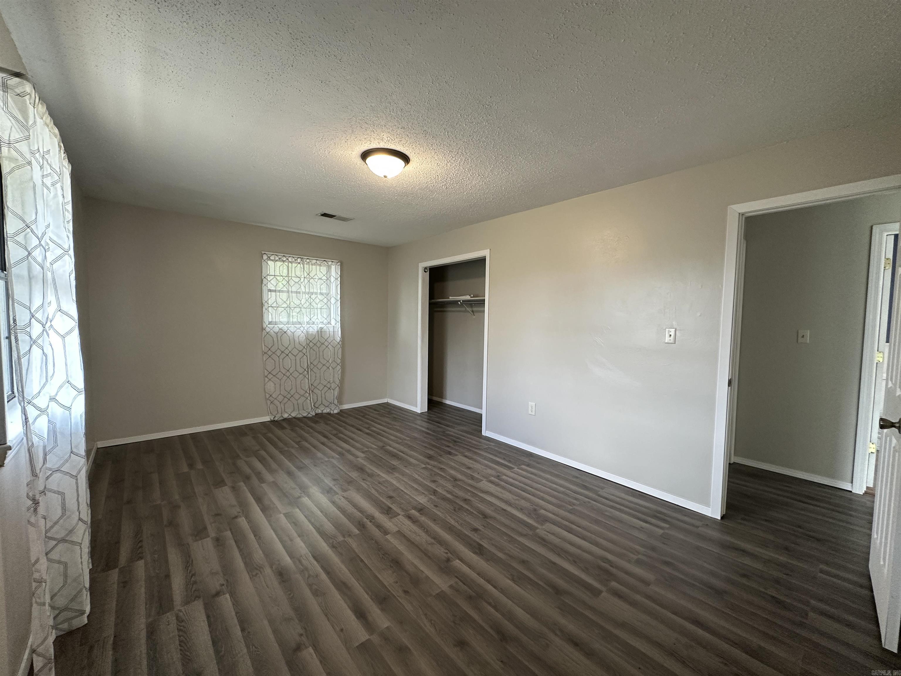 VALLEY VIEW ESTATES - Residential