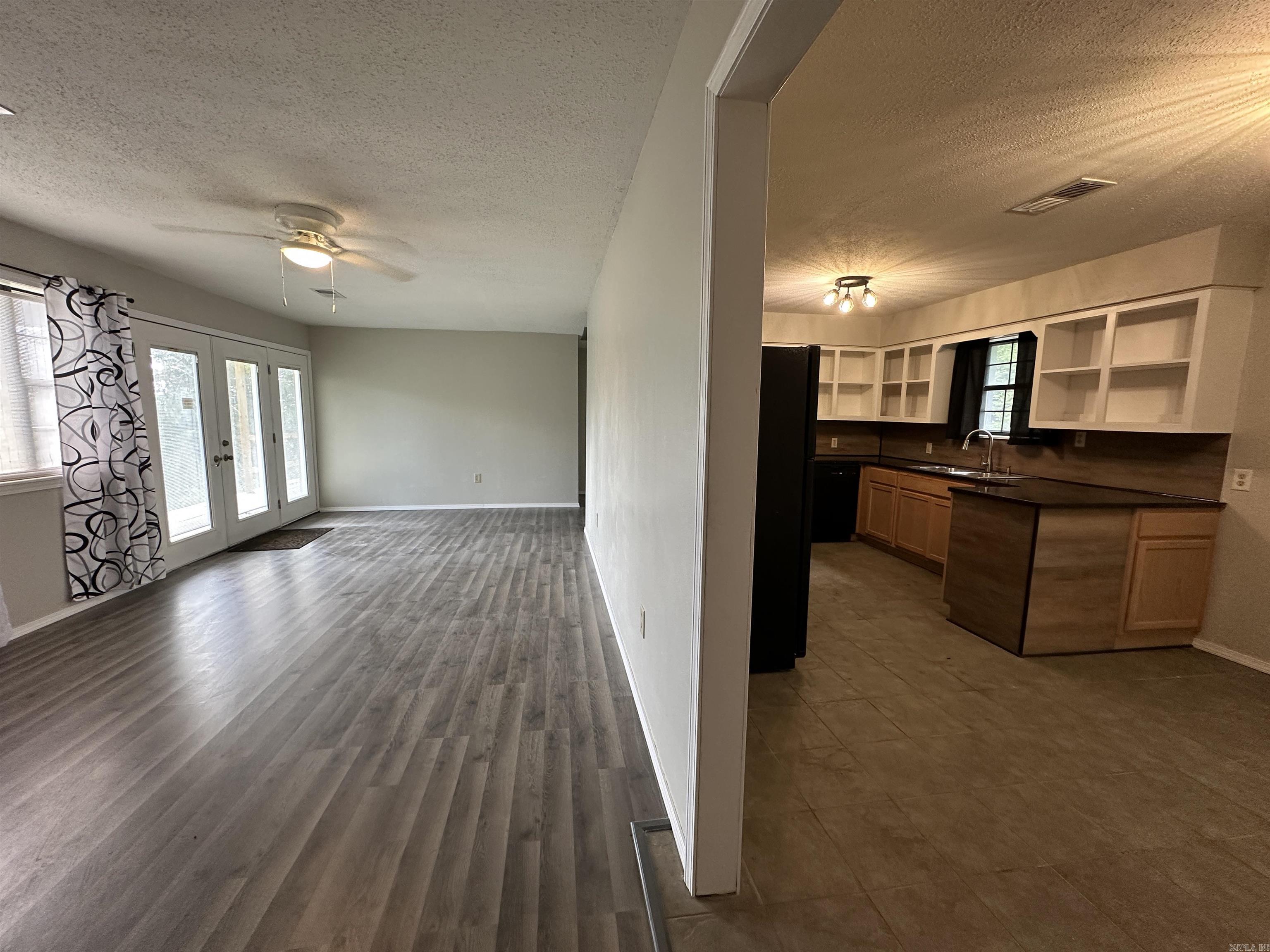 VALLEY VIEW ESTATES - Residential