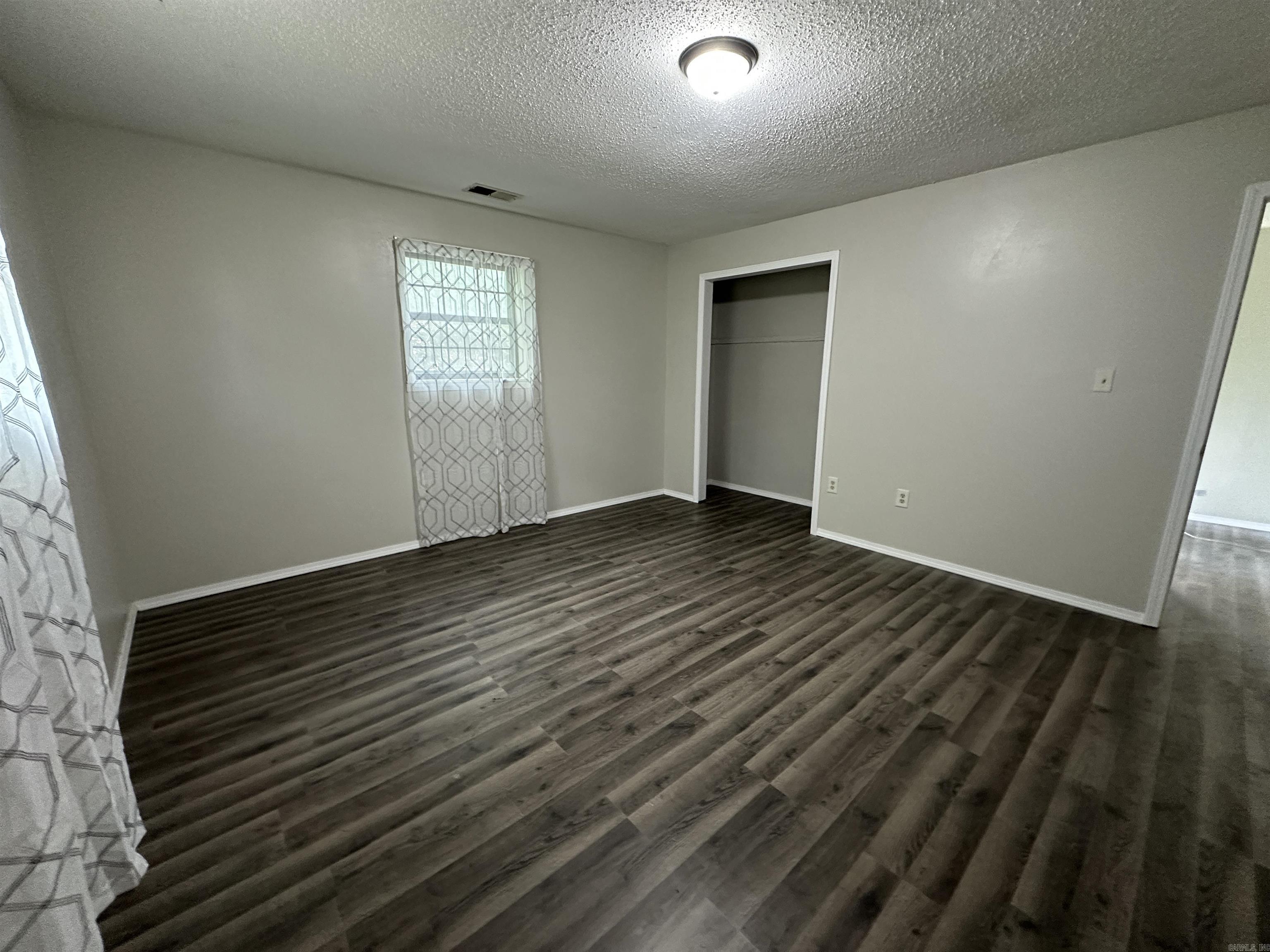 VALLEY VIEW ESTATES - Residential
