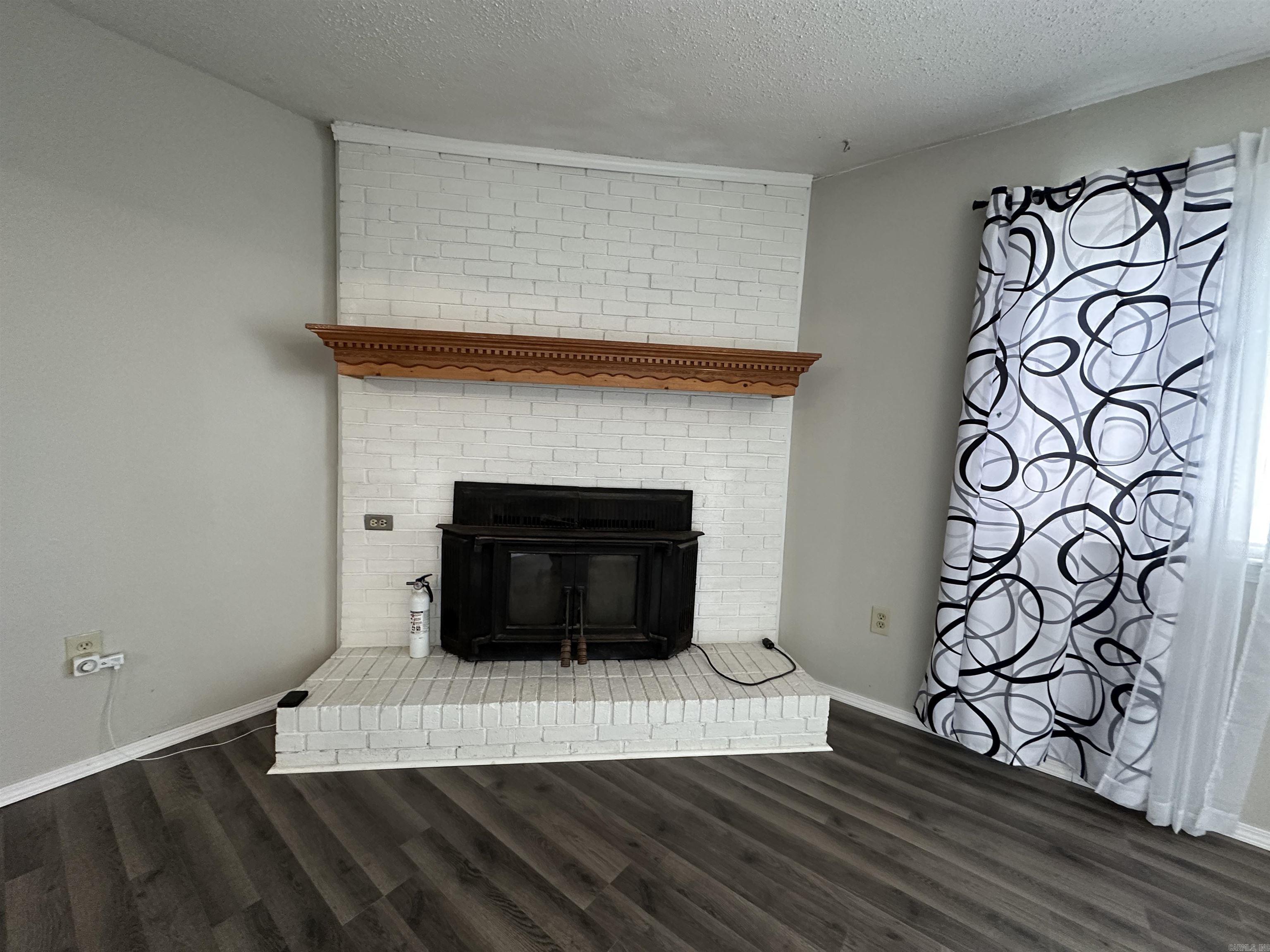 VALLEY VIEW ESTATES - Residential