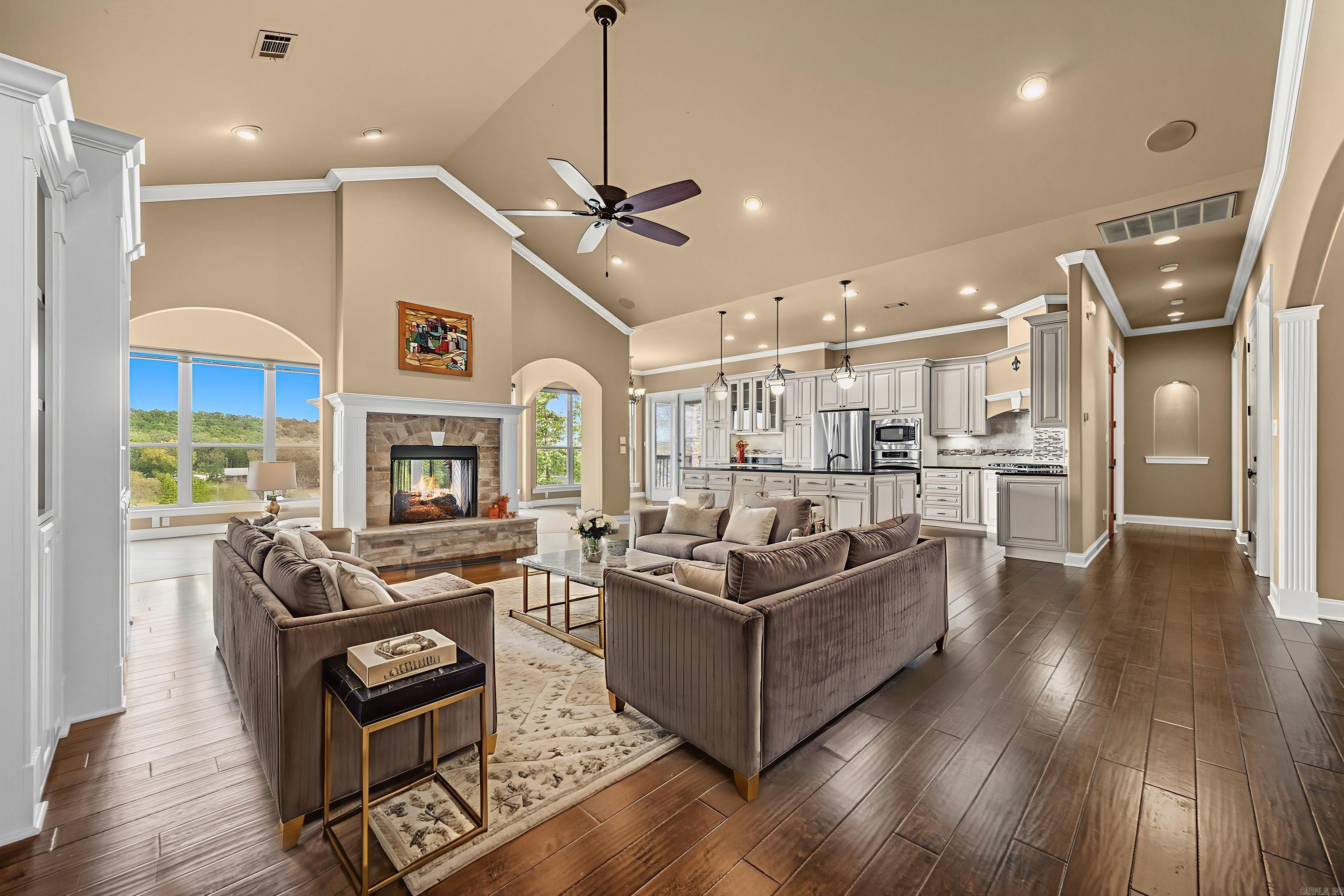 DIAMONDHEAD - Residential