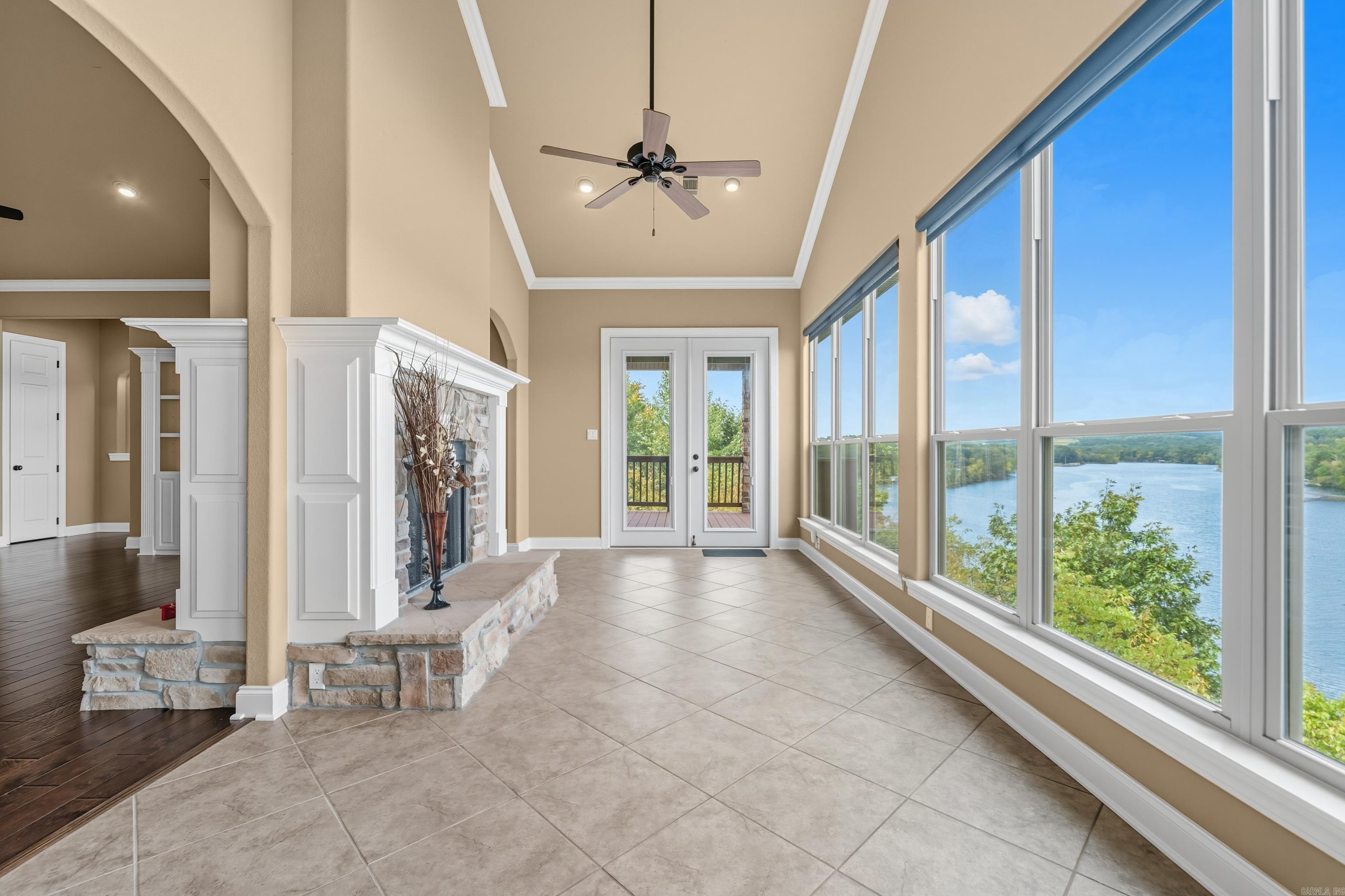 DIAMONDHEAD - Residential