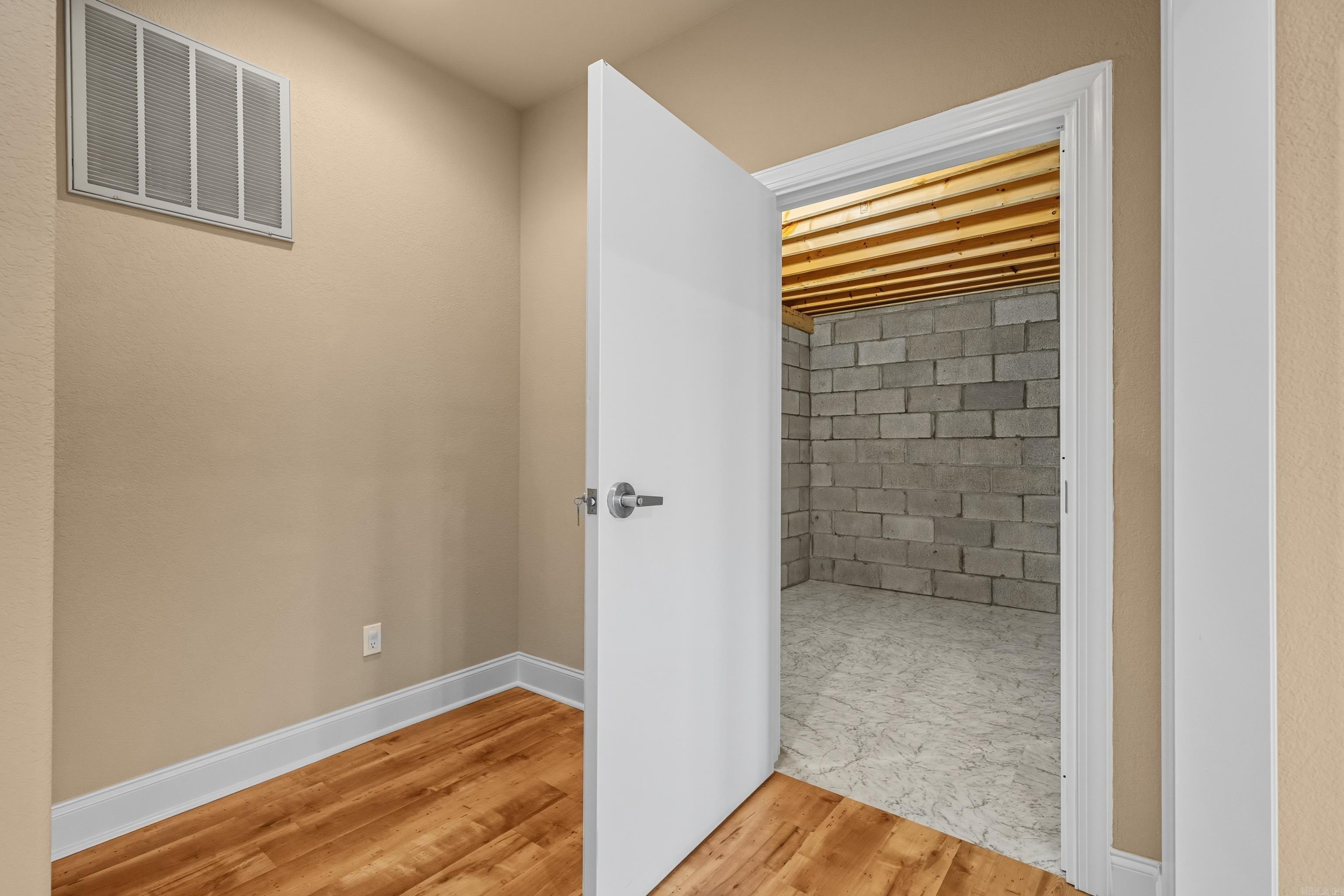 DIAMONDHEAD - Residential