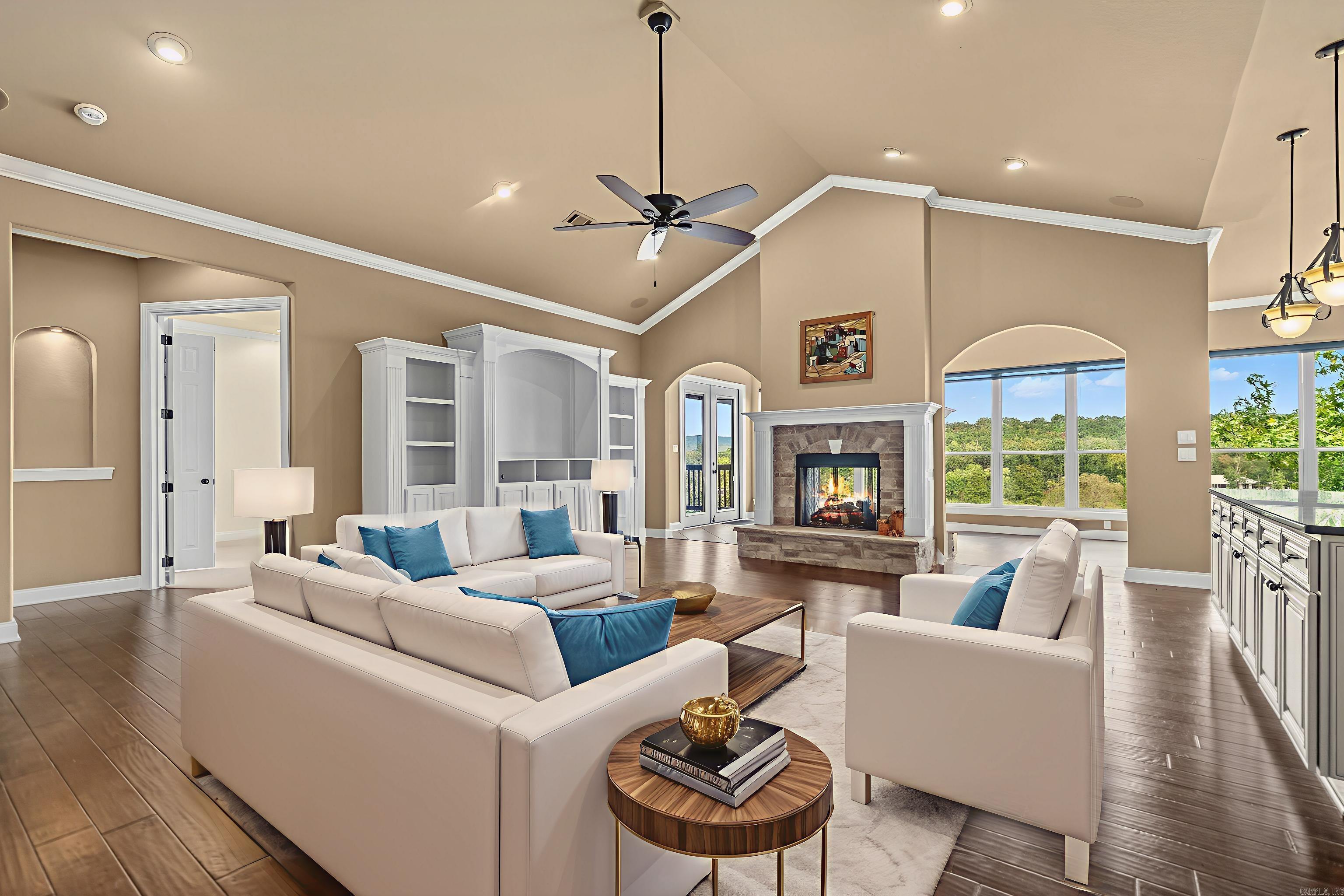DIAMONDHEAD - Residential