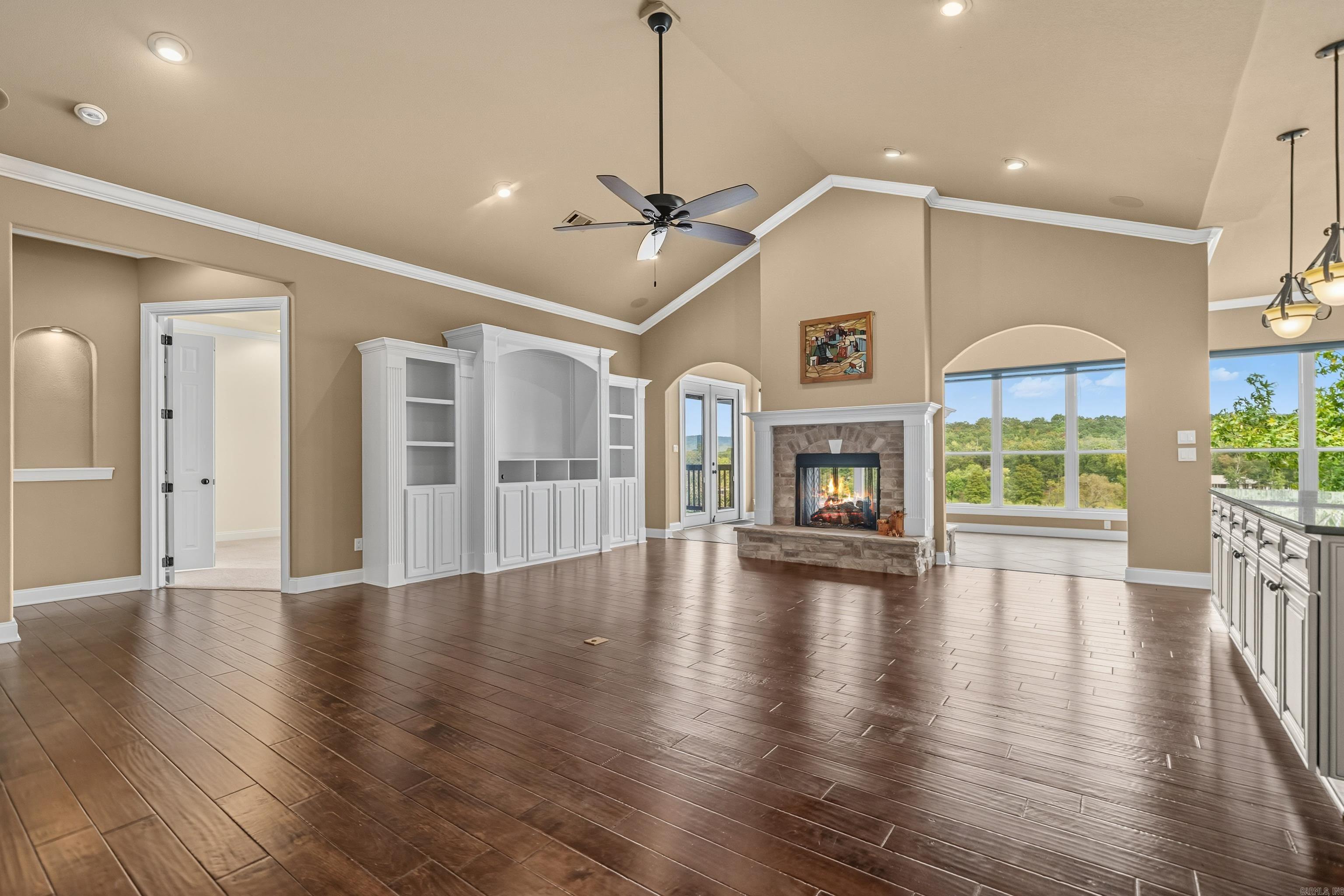 DIAMONDHEAD - Residential