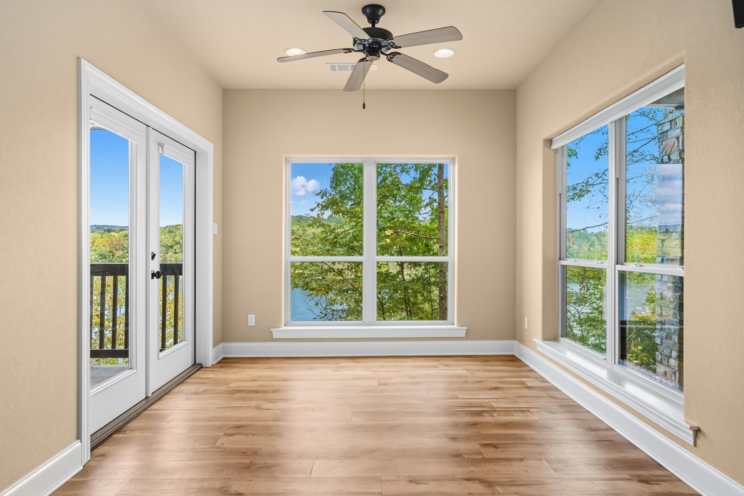 DIAMONDHEAD - Residential