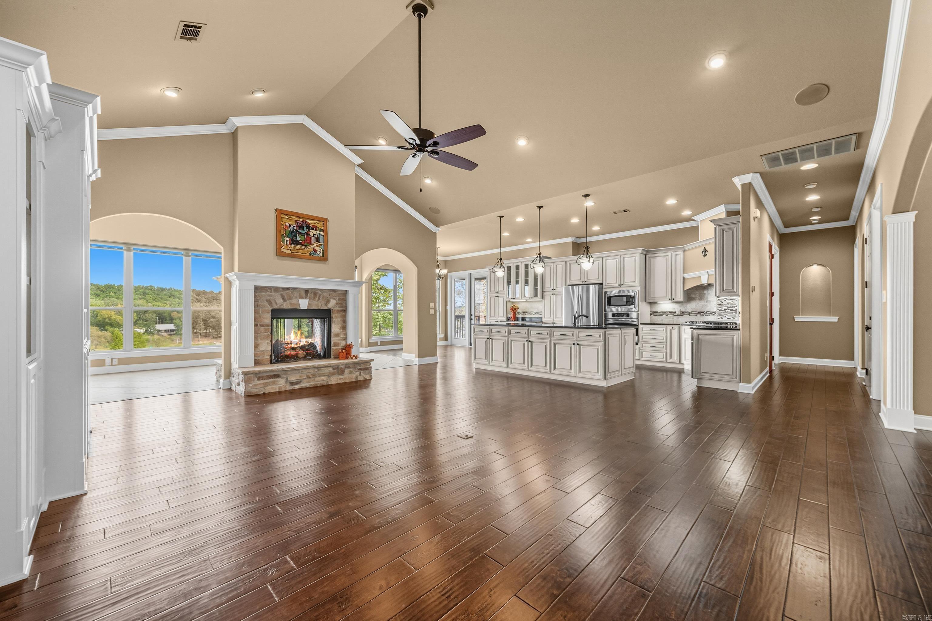 DIAMONDHEAD - Residential