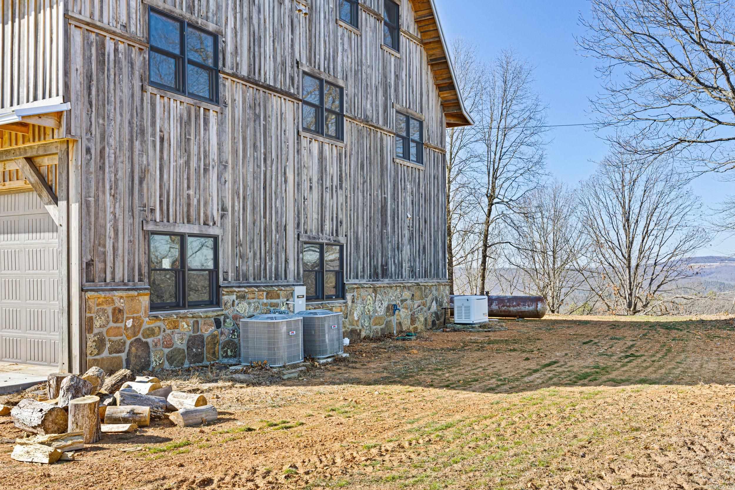 ARKANSAS HGTS - Residential