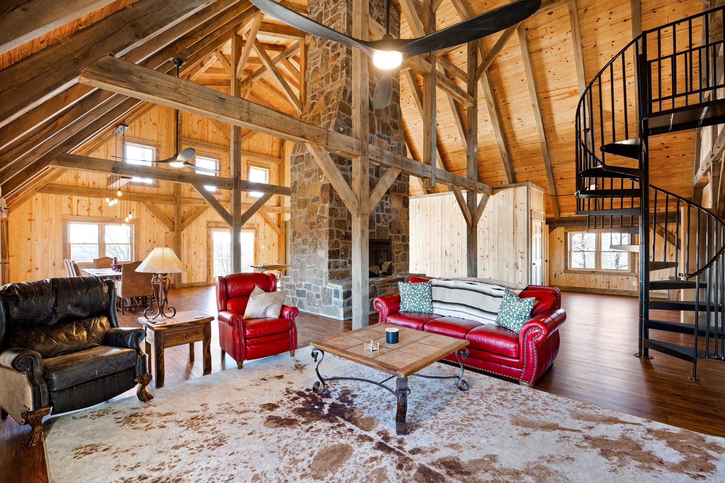 ARKANSAS HGTS - Residential