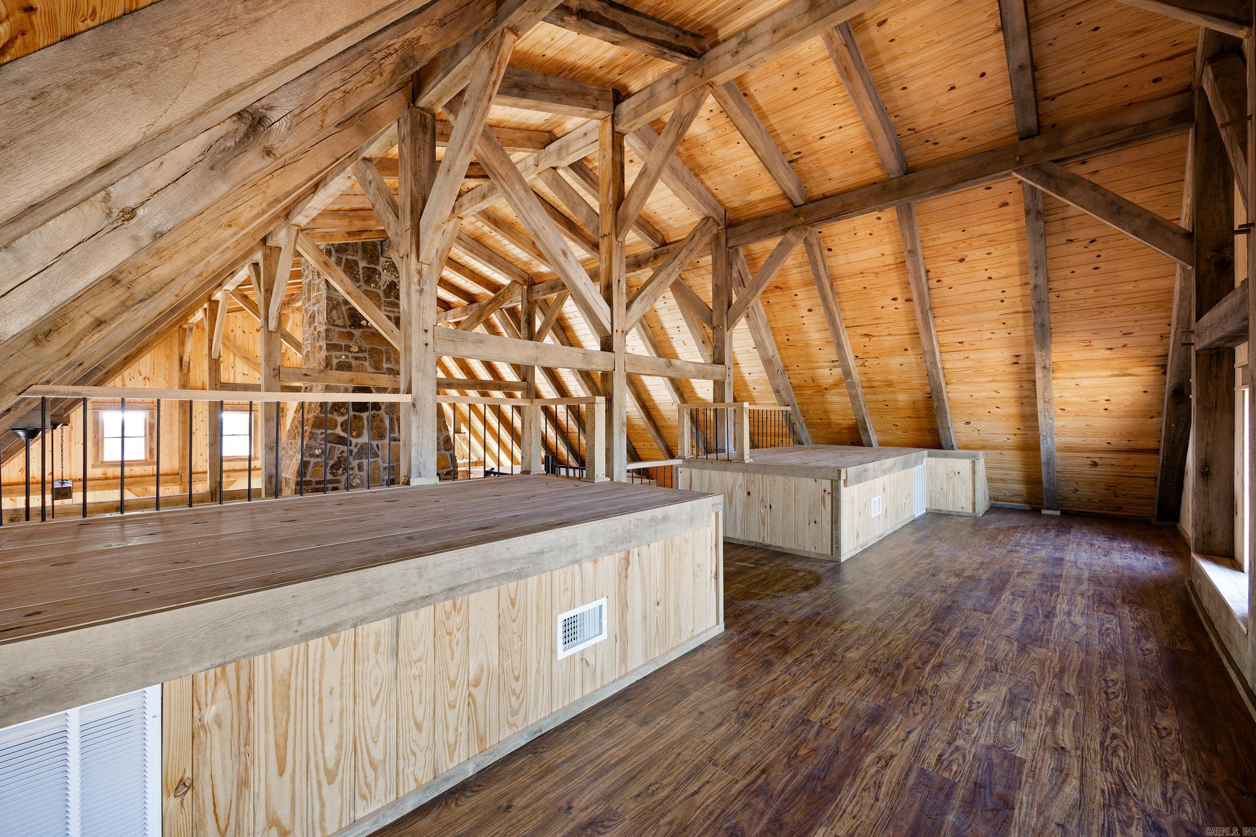 ARKANSAS HGTS - Residential