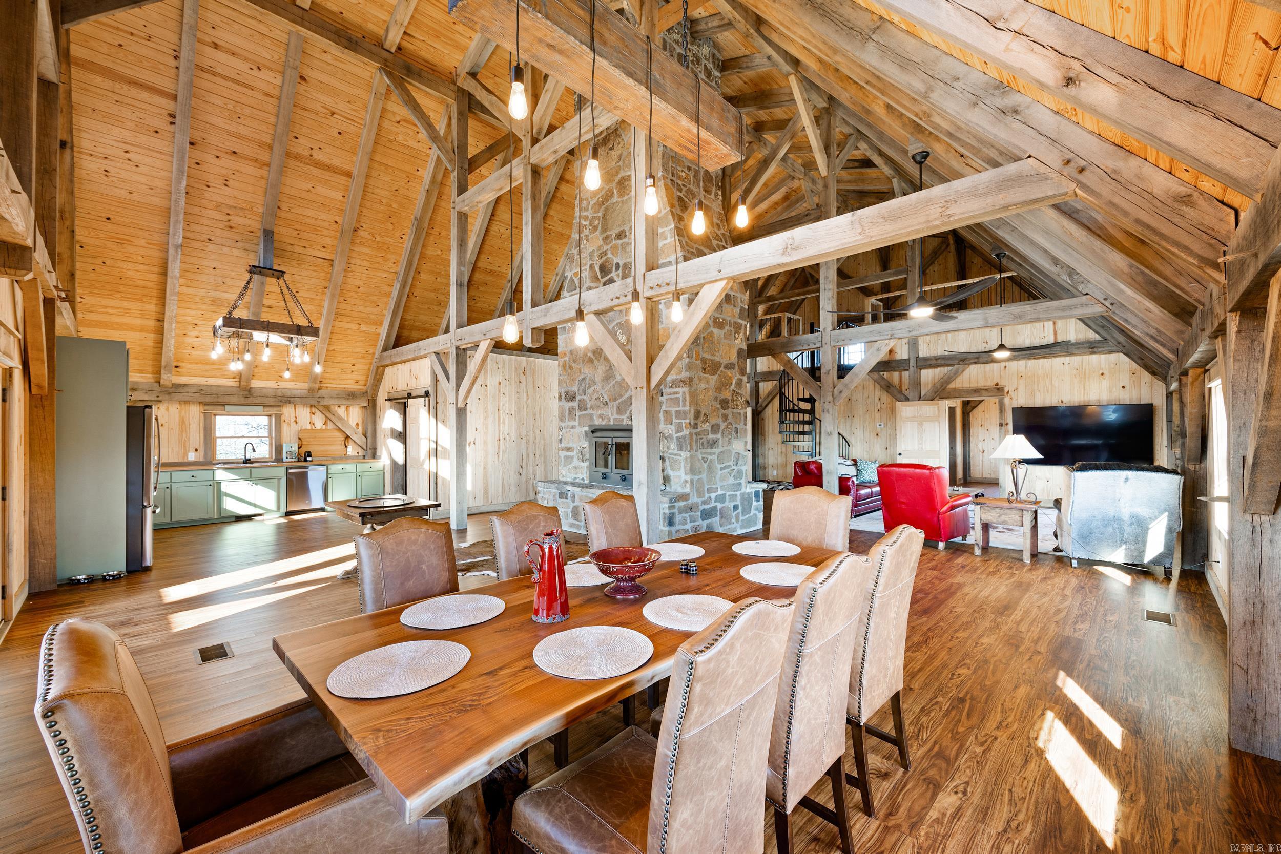 ARKANSAS HGTS - Residential