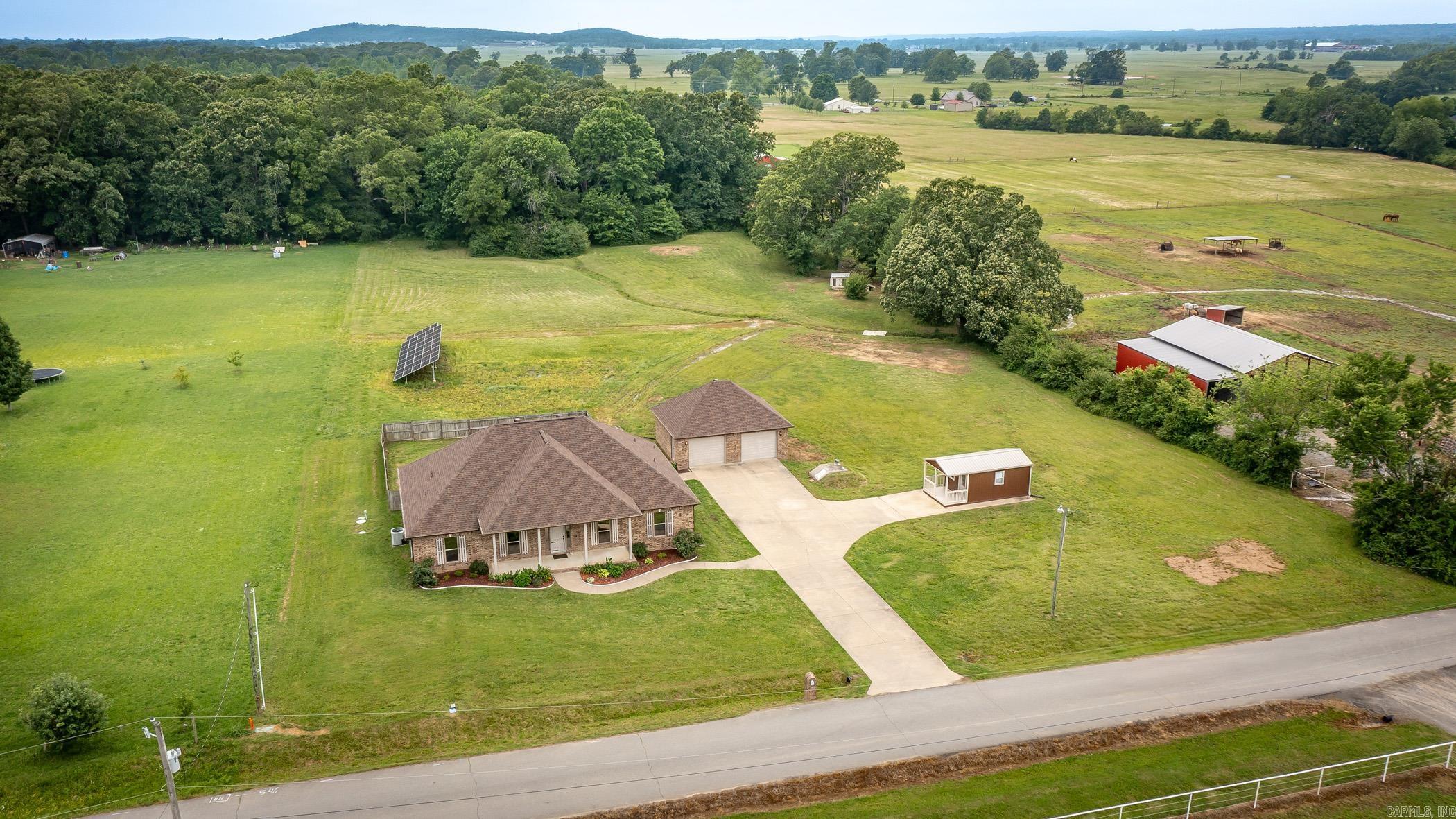 GREEN MEADOWS - Residential