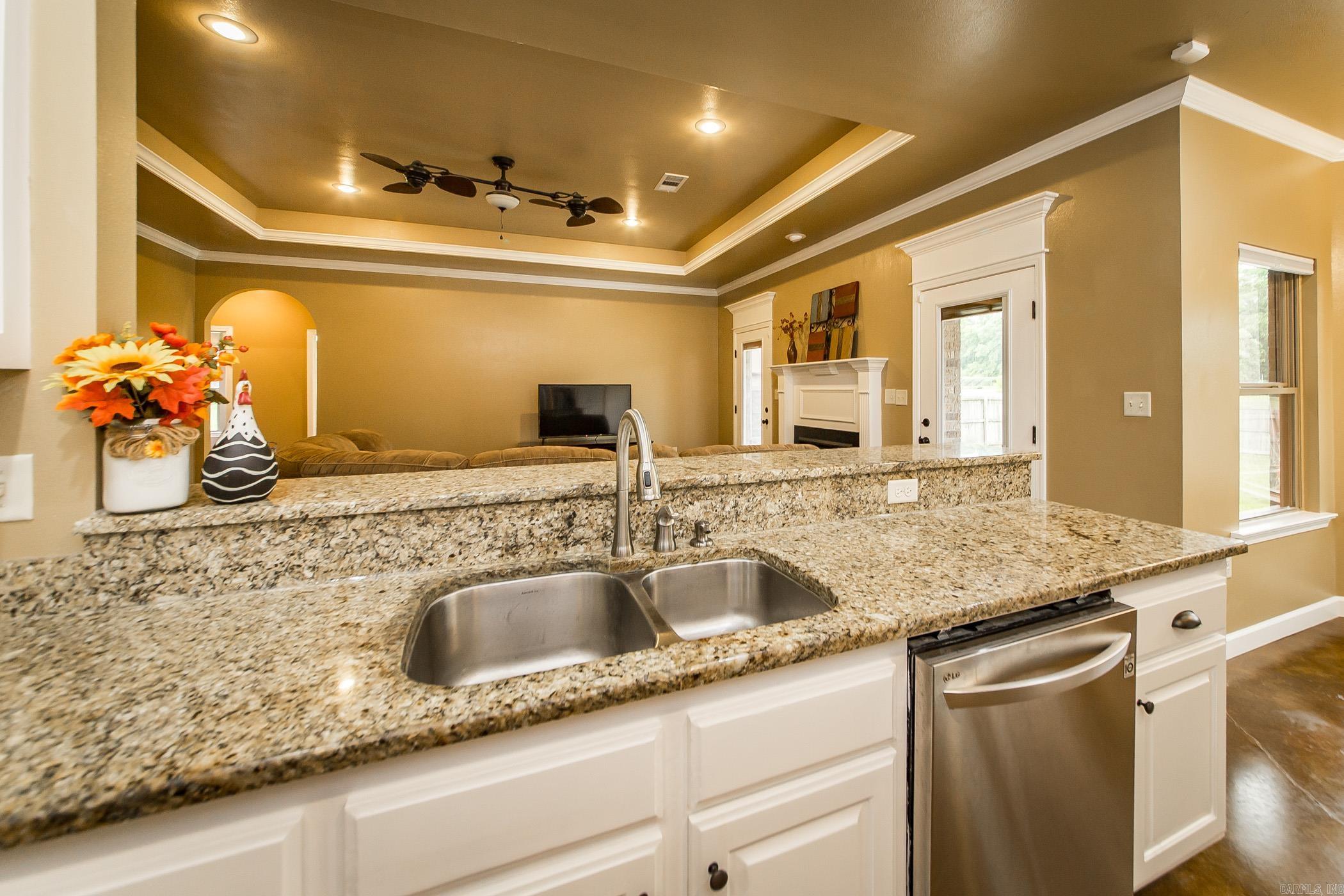 GREEN MEADOWS - Residential