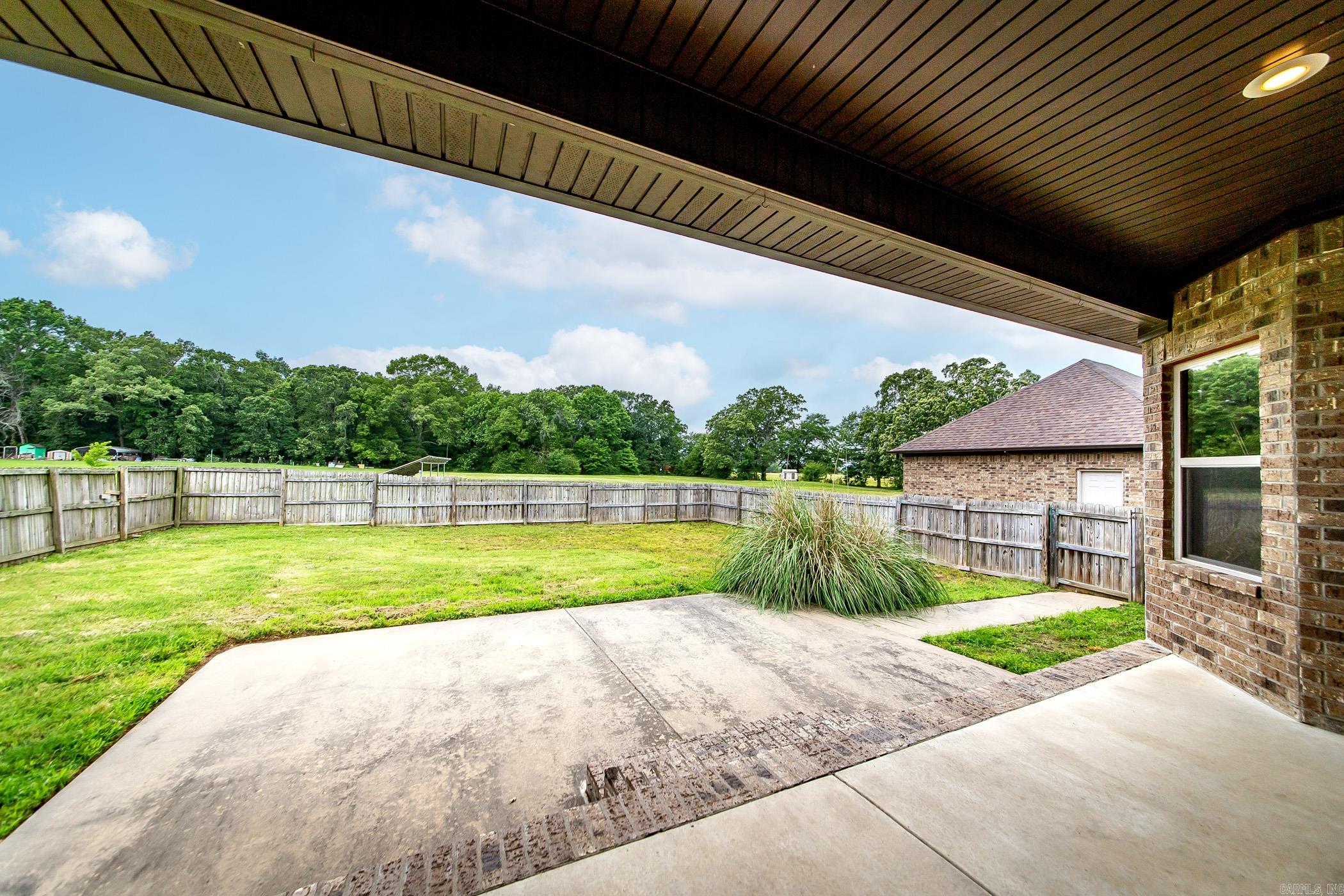 GREEN MEADOWS - Residential
