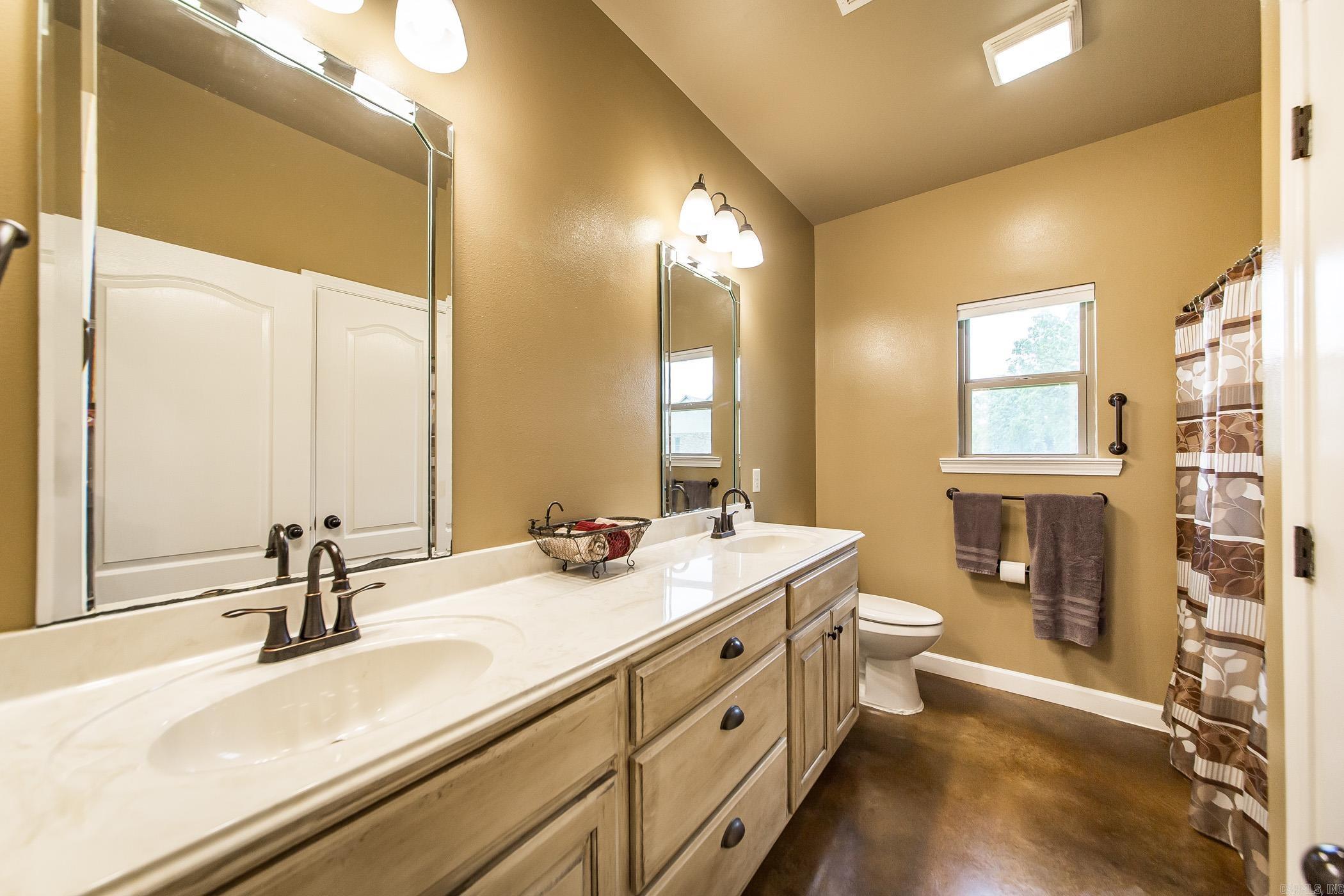 GREEN MEADOWS - Residential