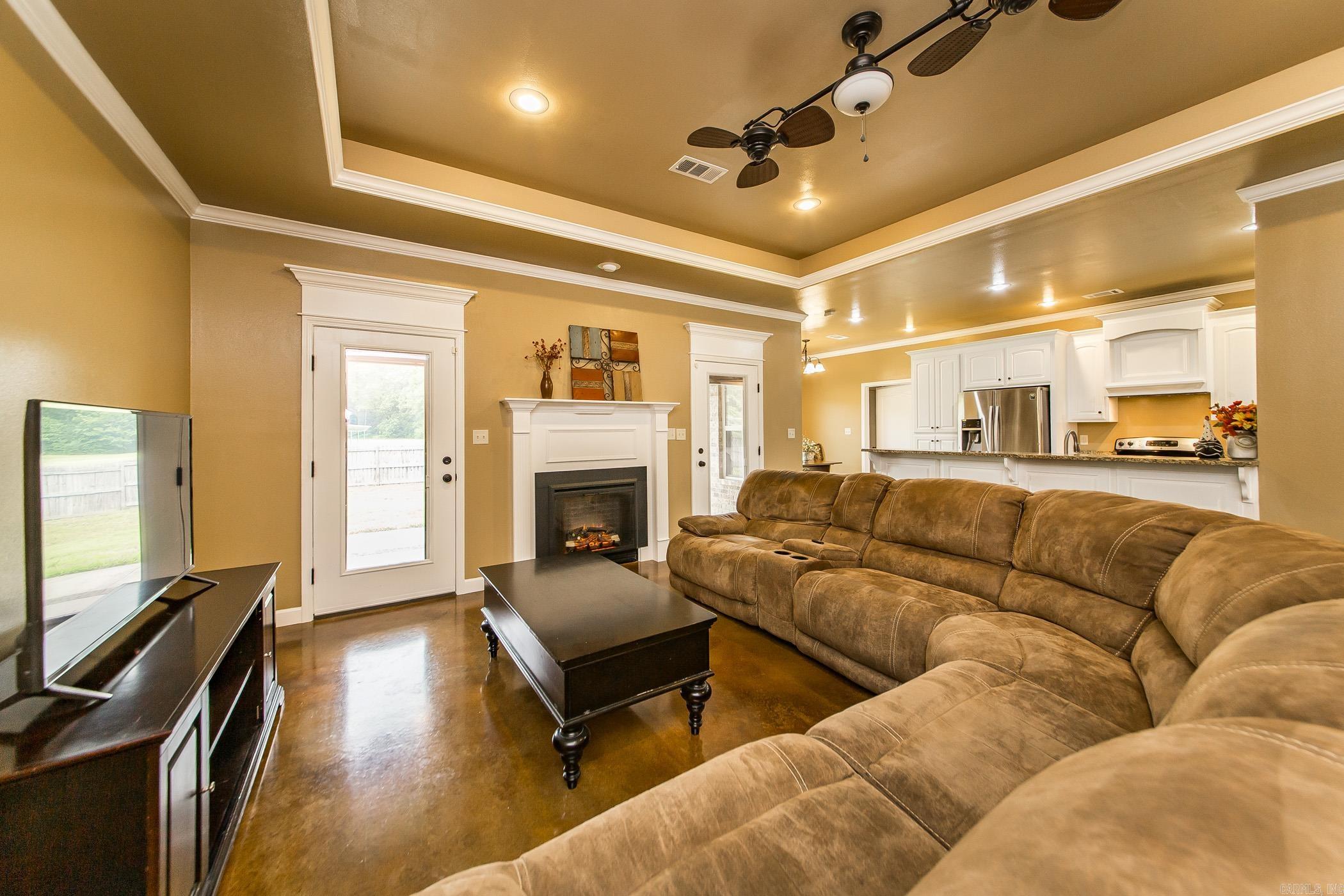 GREEN MEADOWS - Residential