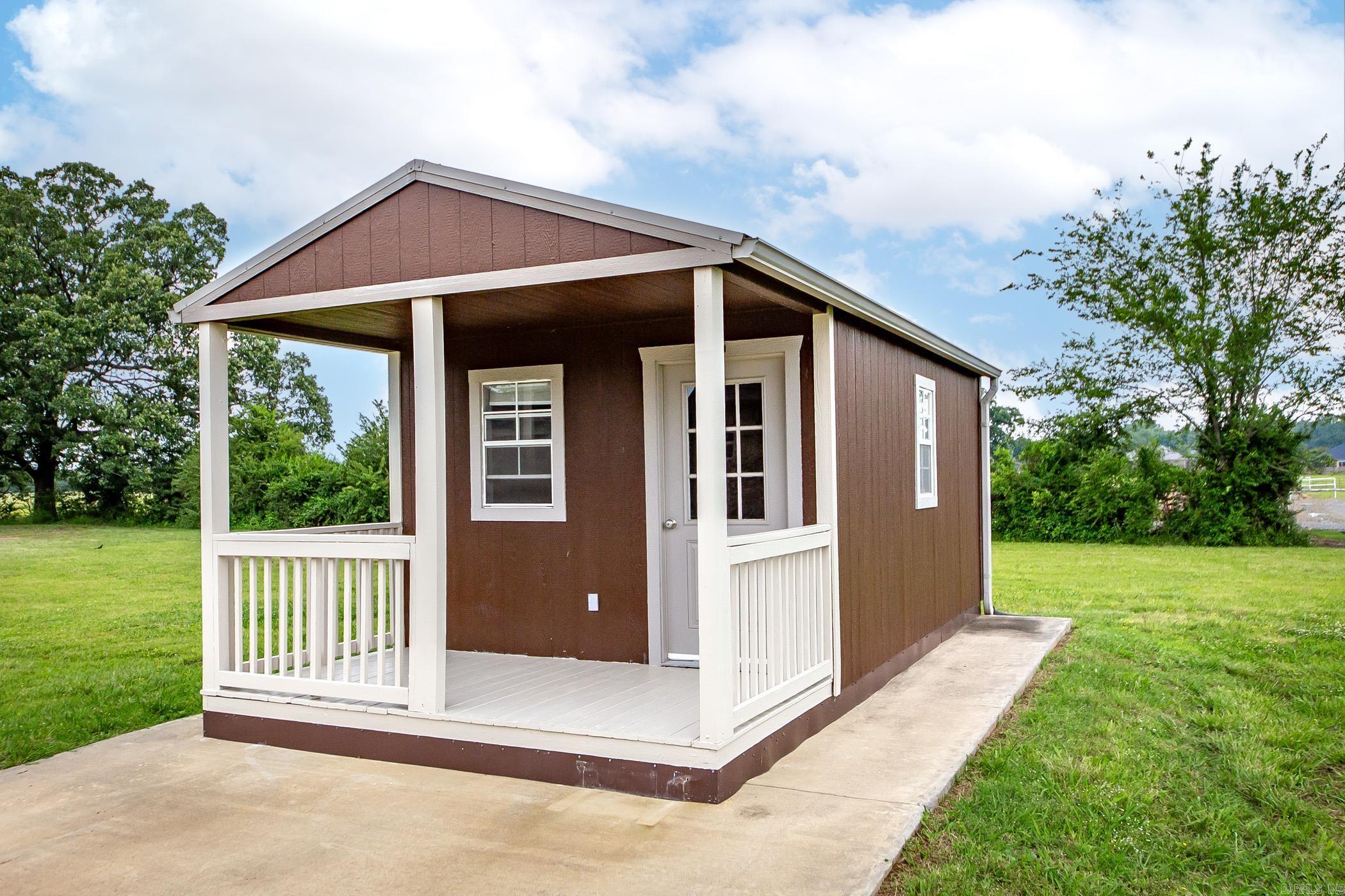 GREEN MEADOWS - Residential