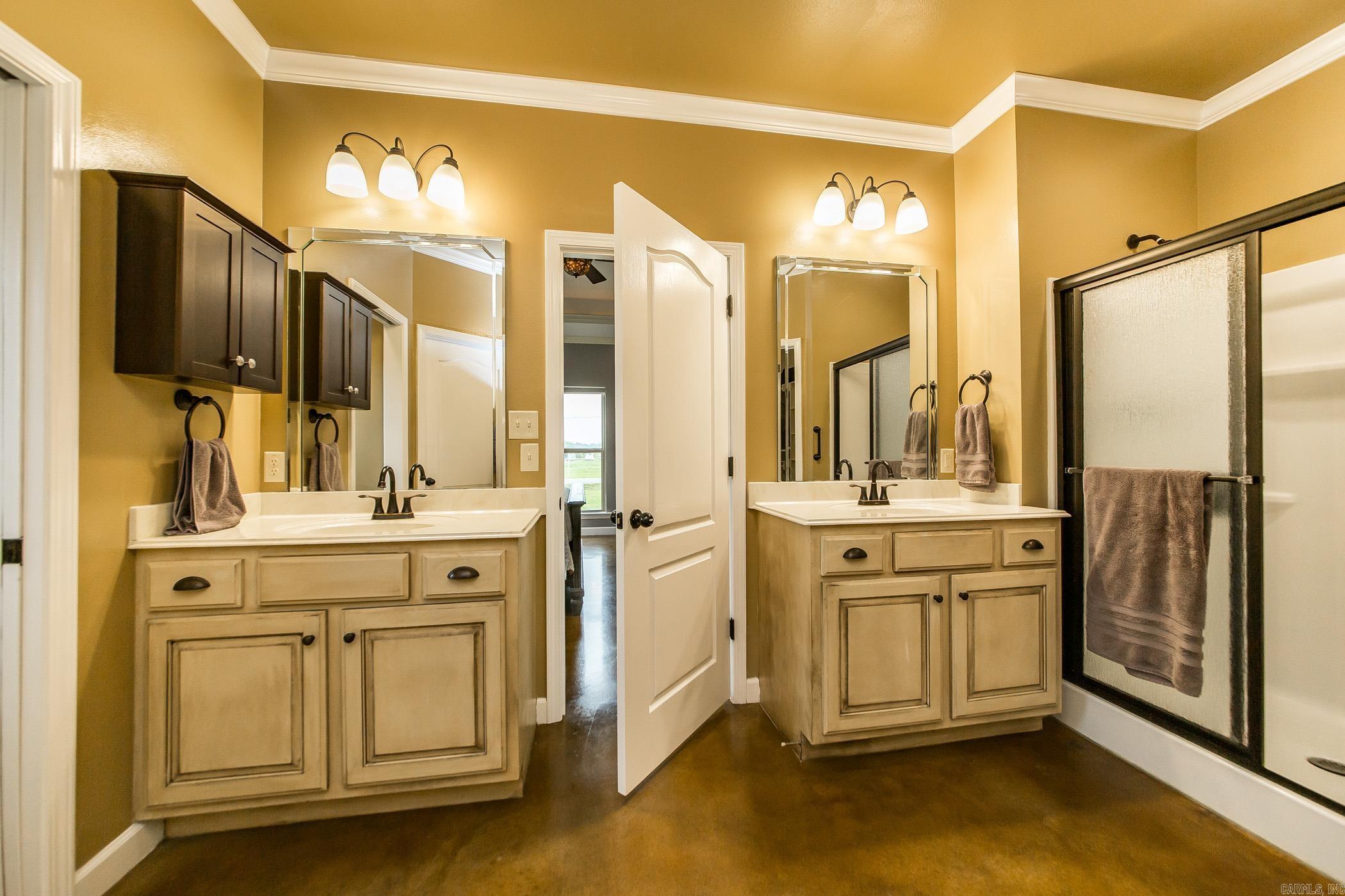 GREEN MEADOWS - Residential