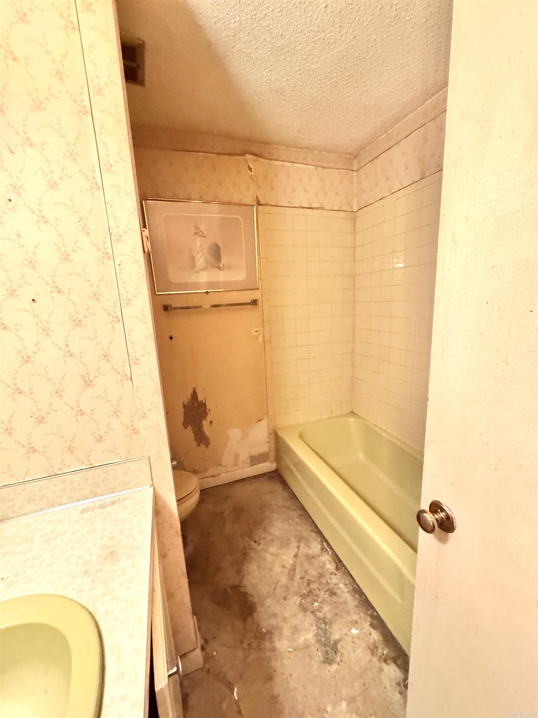 VALENCIA COURTS - Residential