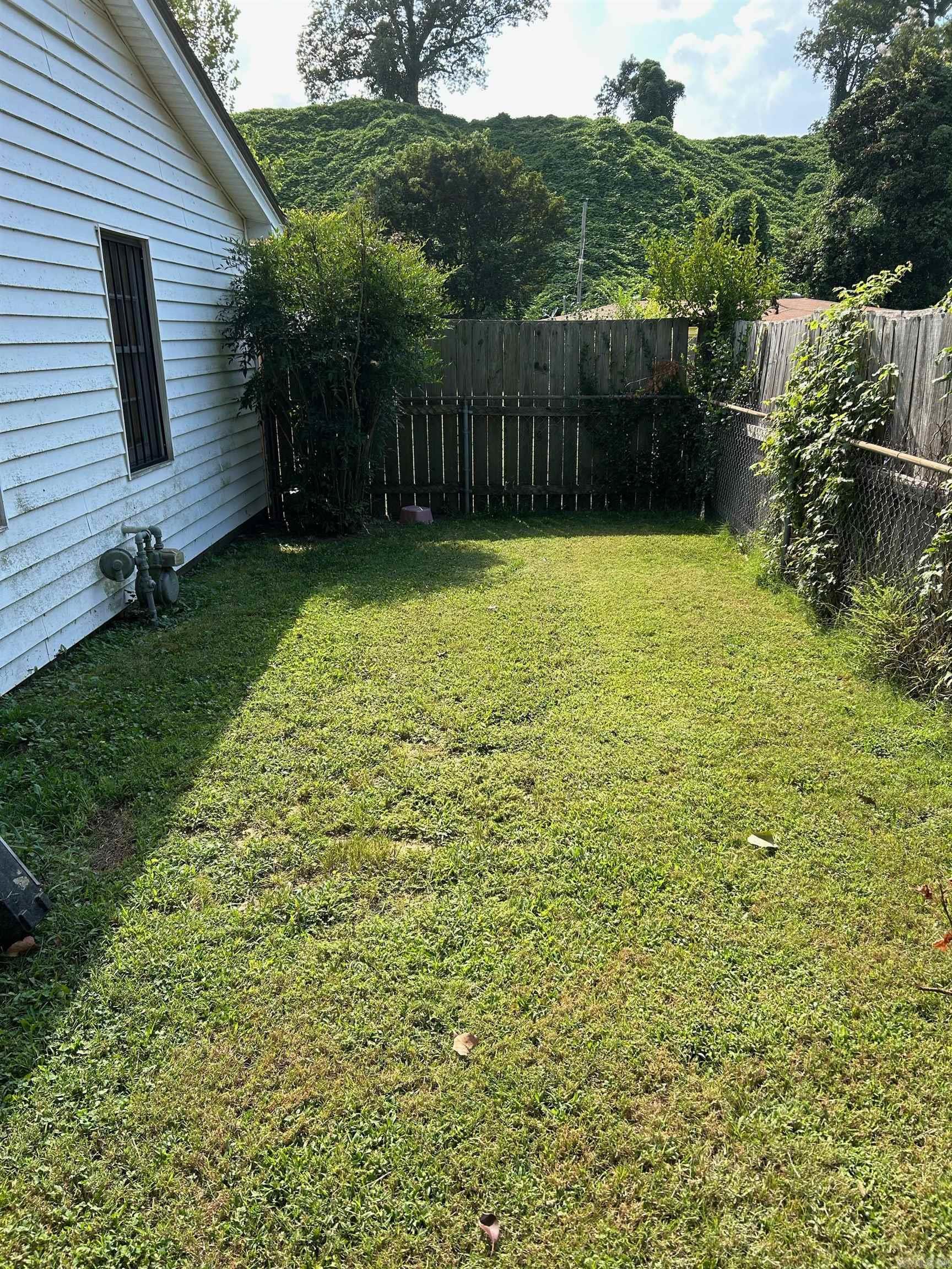 HAMILTON PLACE - Residential