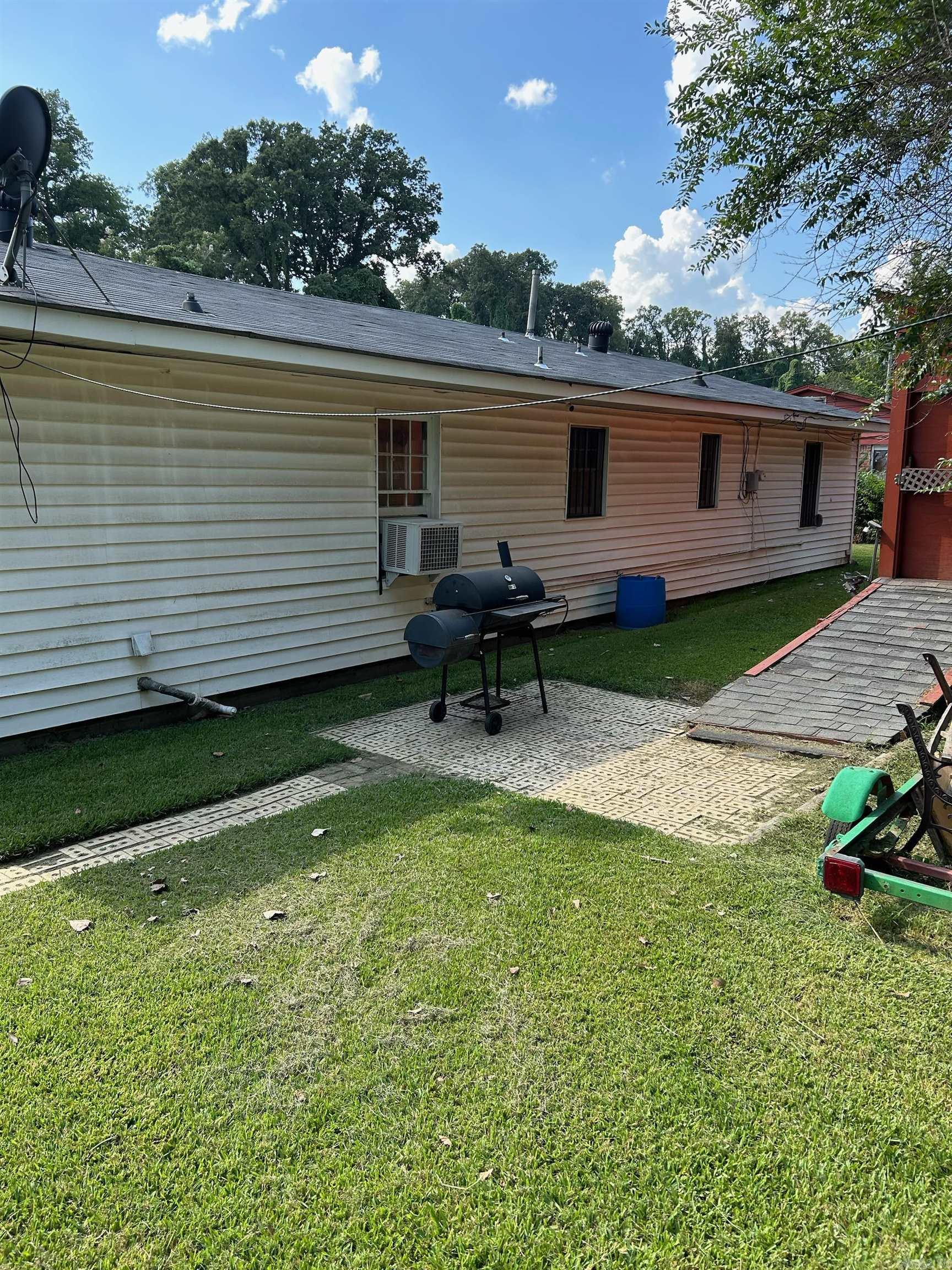 HAMILTON PLACE - Residential