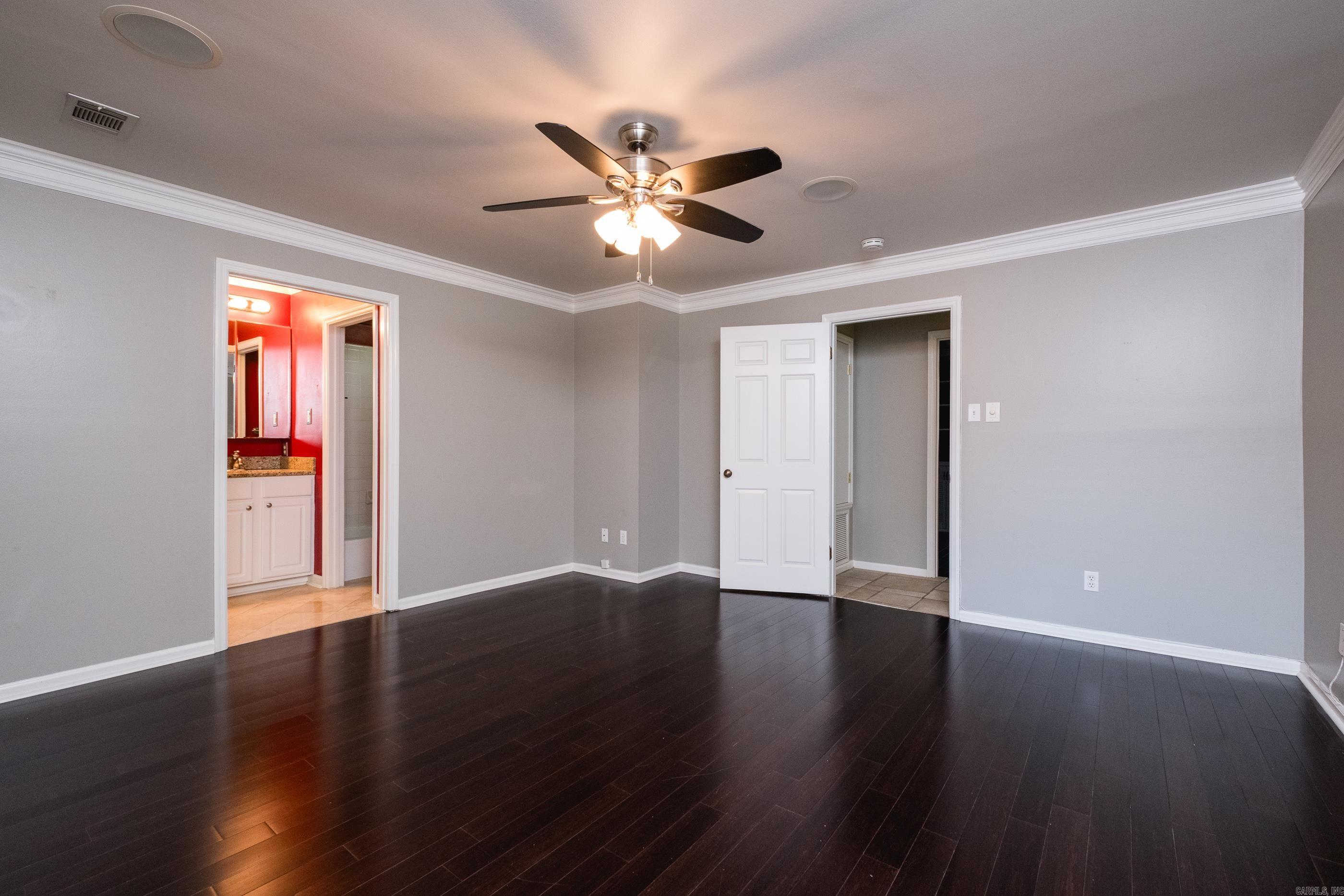 ANDOVER SQUARE - Residential