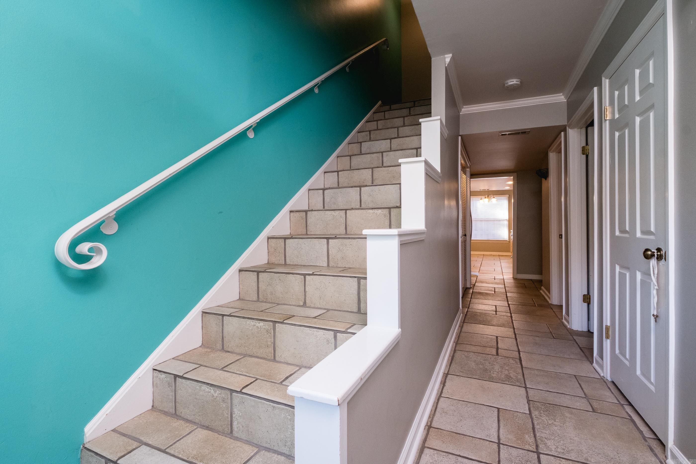 ANDOVER SQUARE - Residential