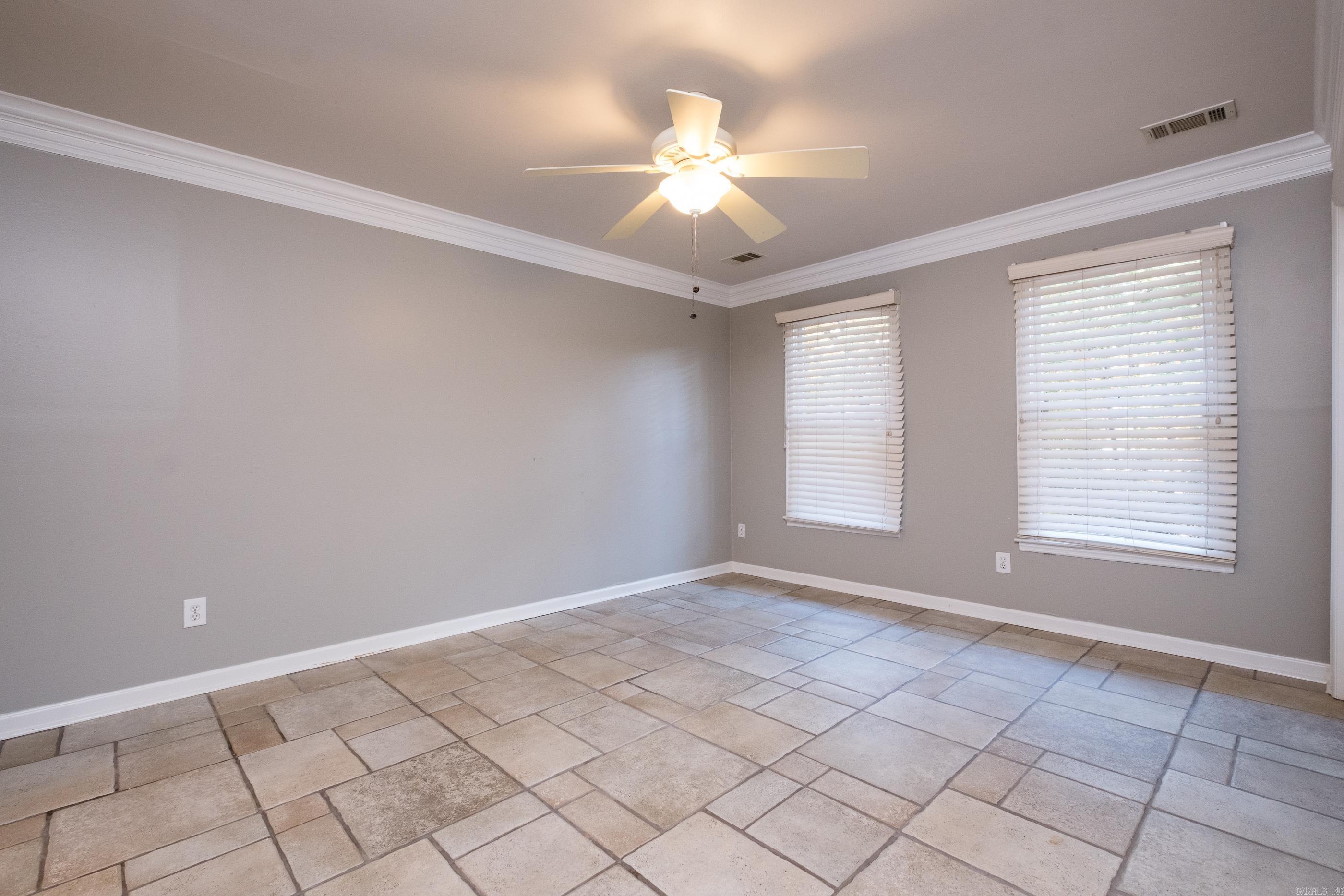 ANDOVER SQUARE - Residential