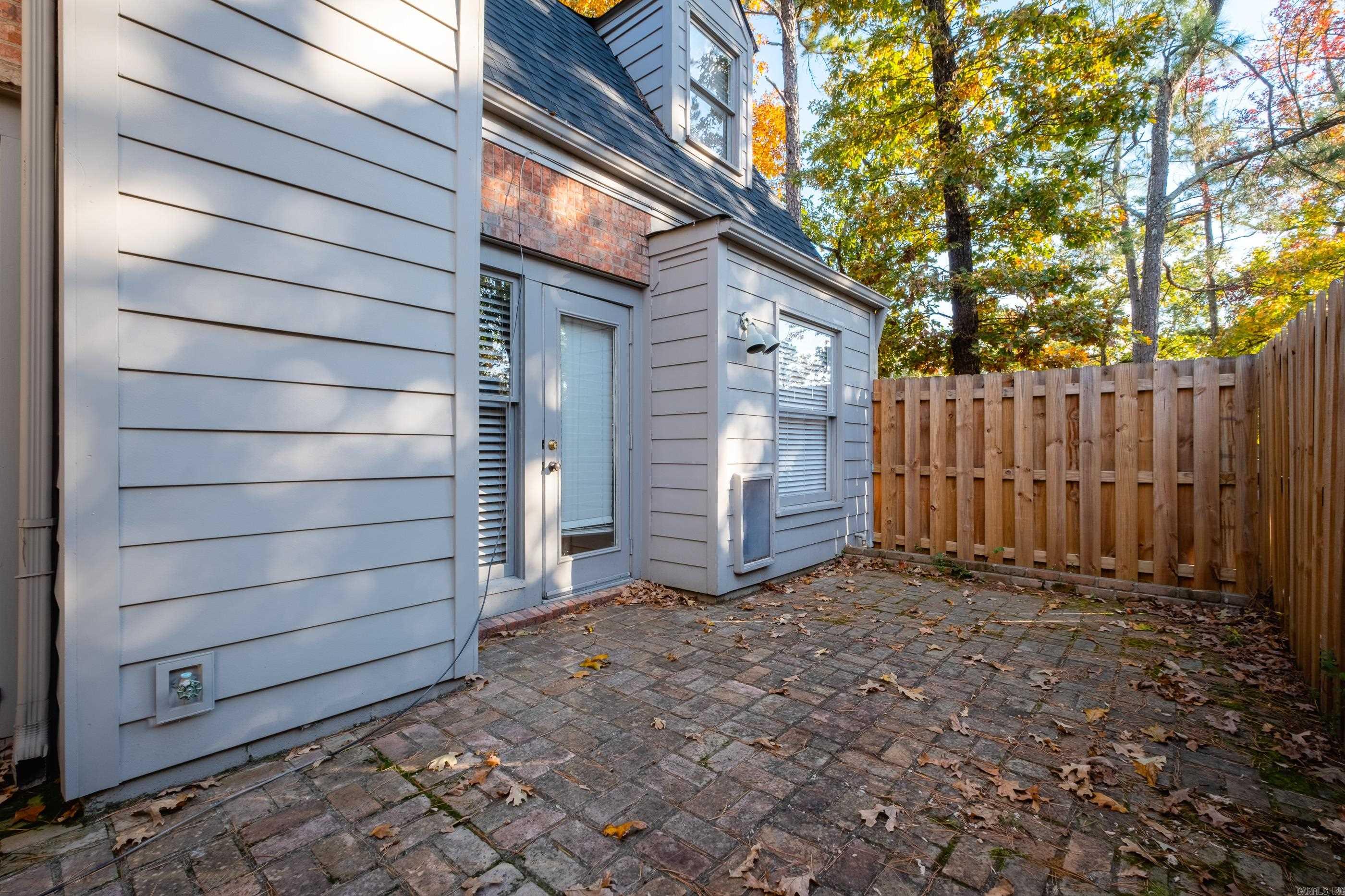 ANDOVER SQUARE - Residential