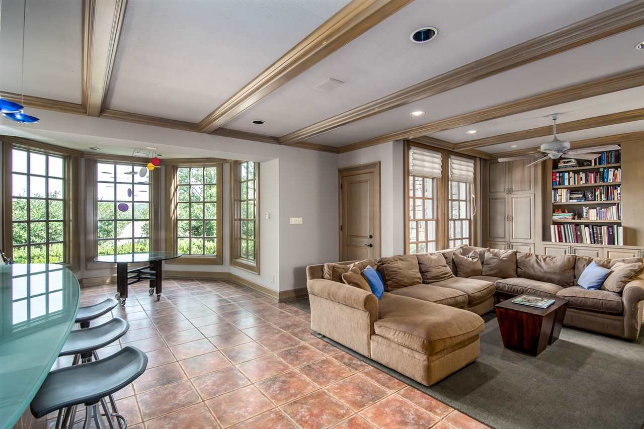 PLEASANT VALLEY - Residential