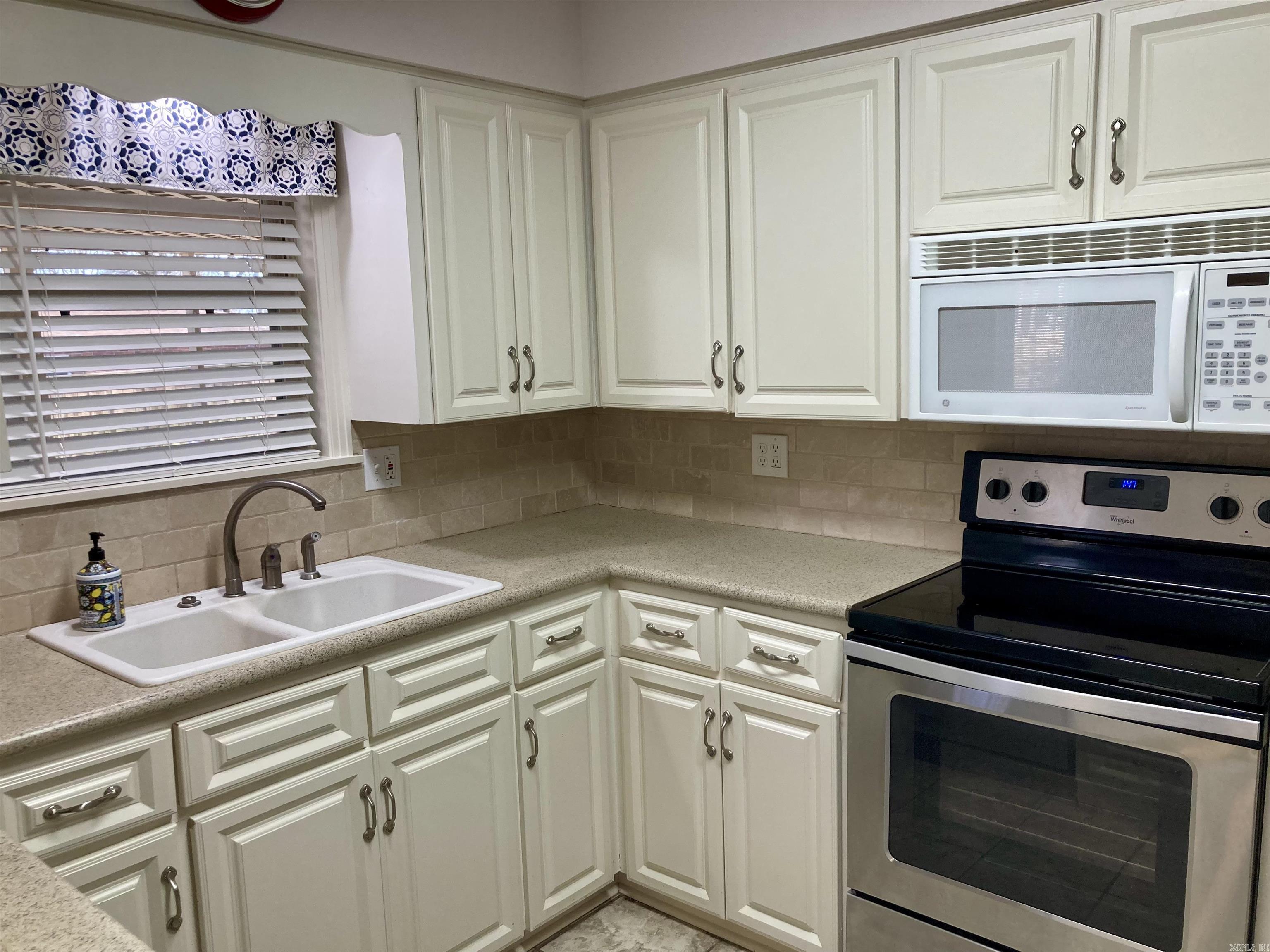 Indian Hills - Residential Lease