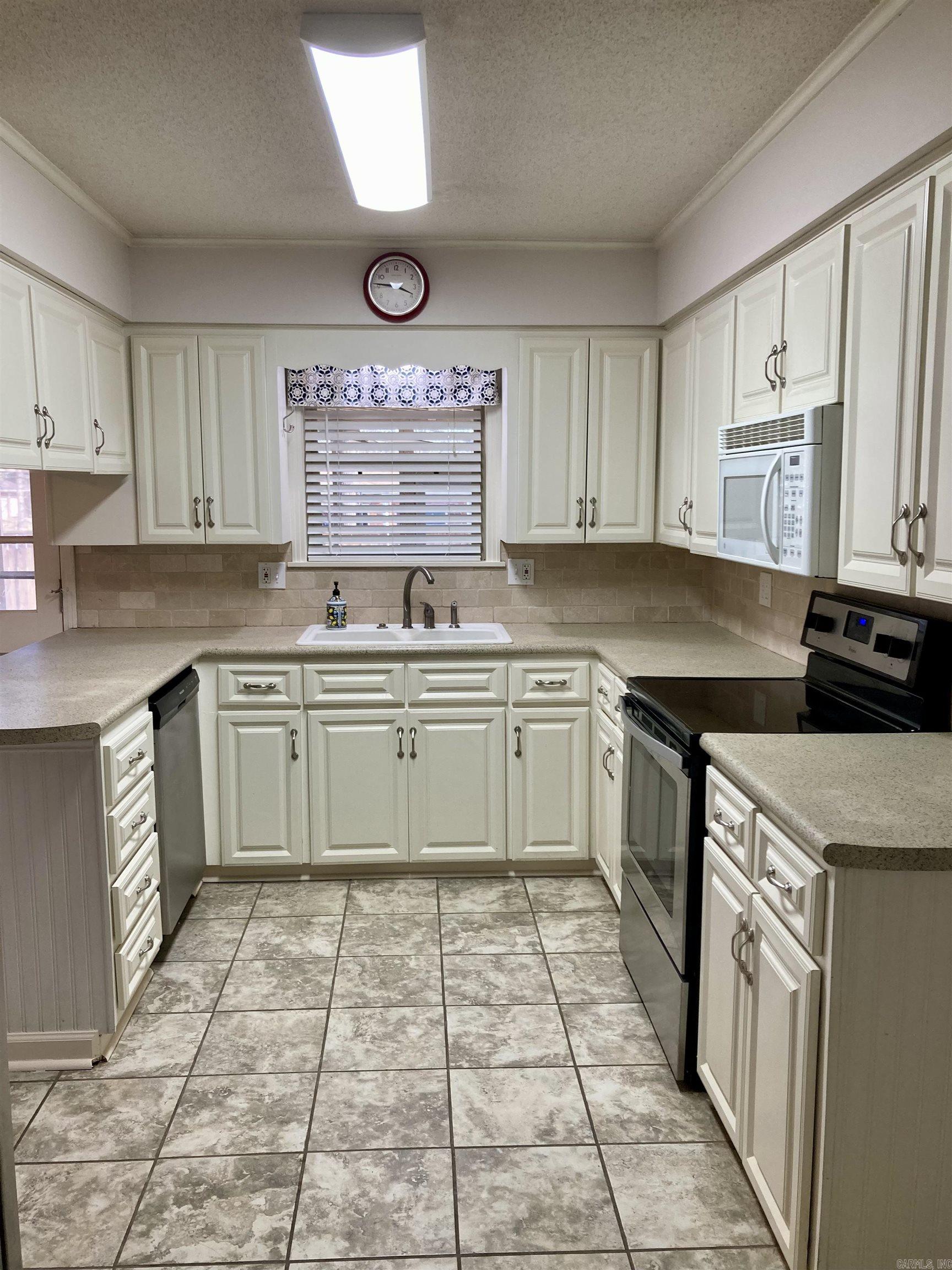 Indian Hills - Residential Lease