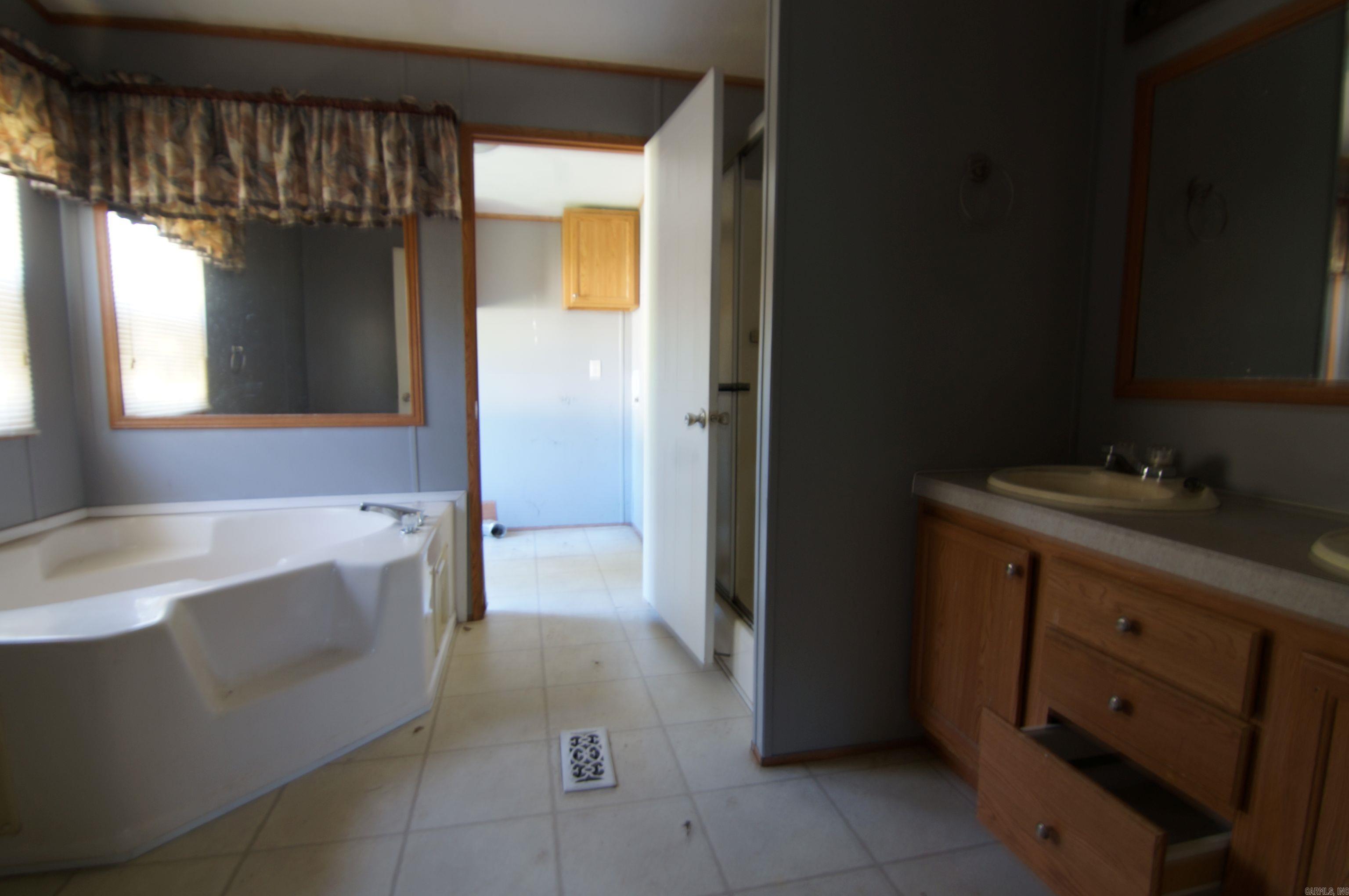 BOWEN ESTATES - Residential